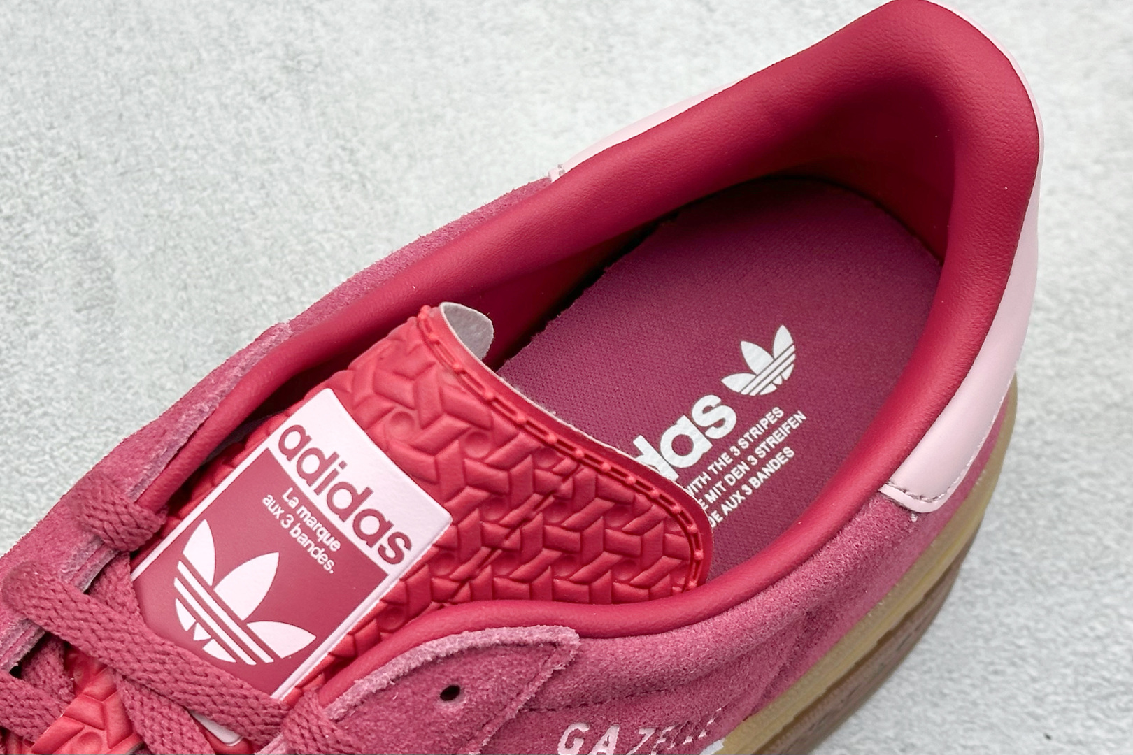  终端放店
CS版 Adidas Originals Gazelle Bold W 三叶草厚底休闲防滑耐