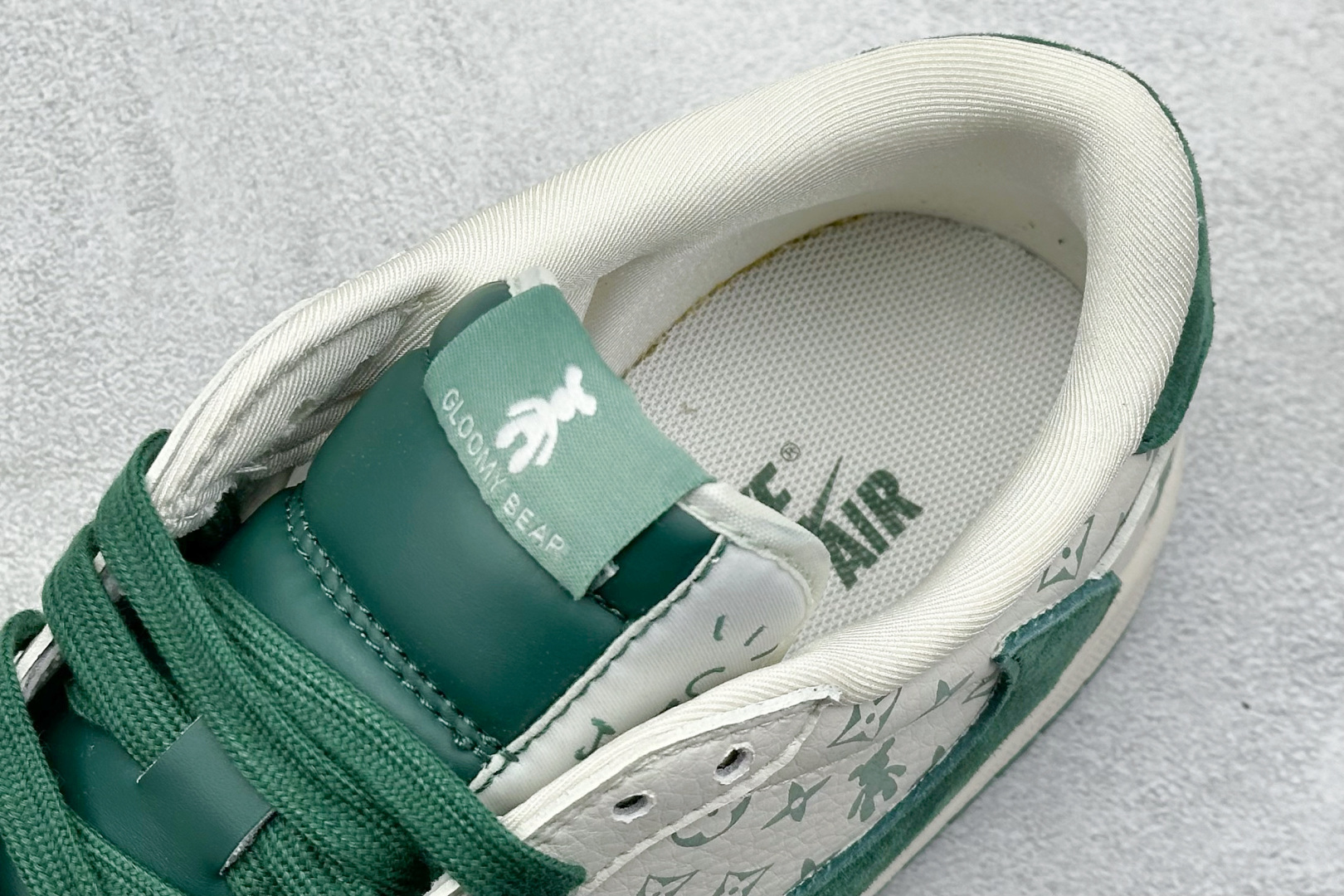 终端放店
XC版 Travis Scott x Fragment Design x Jordan Ai