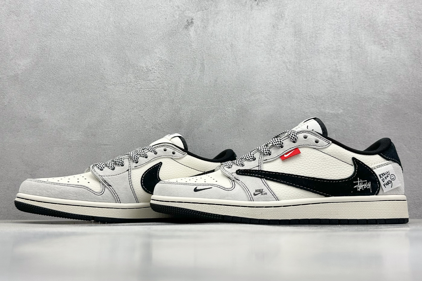  终端放店
XC版 Travis Scott x Nike Air Jordan 1 Low x Stu
