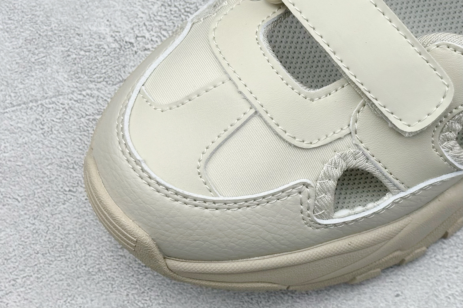  终端放店
DF版 MLB Bigball Chunky Embo Monogram 纽约洋基队 增高厚