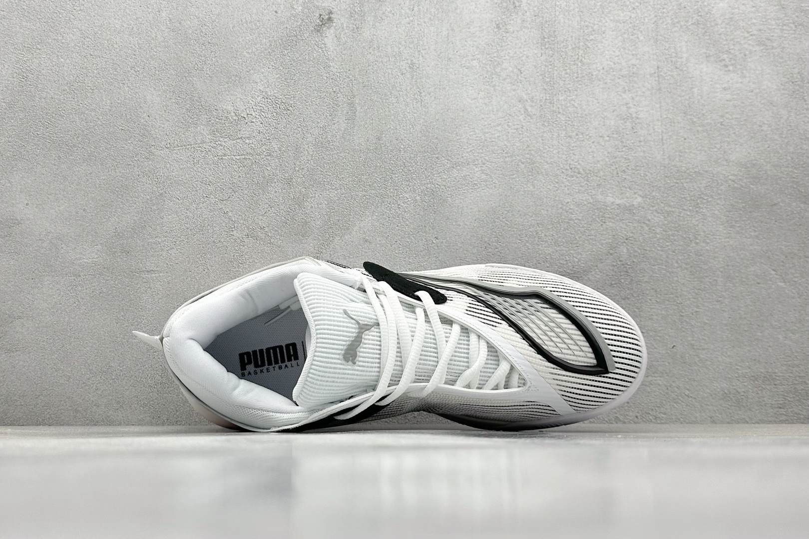 终端放店
GJR版 PUMA All-Pro Nitro 彪马舒适耐磨低帮实战篮球鞋
鞋身材质运用轻