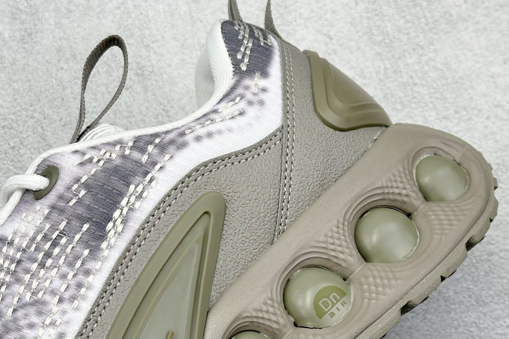 终端放店
YH版 Nike Air Max Dn 网布 舒适时尚 减震耐磨 低帮 生活休闲鞋
今年