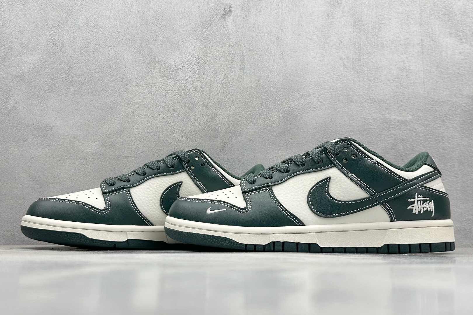  终端放店
XC版 Nike SB Dunk Low x Stussy 斯图西白青
纯原大厂出品 极力推
