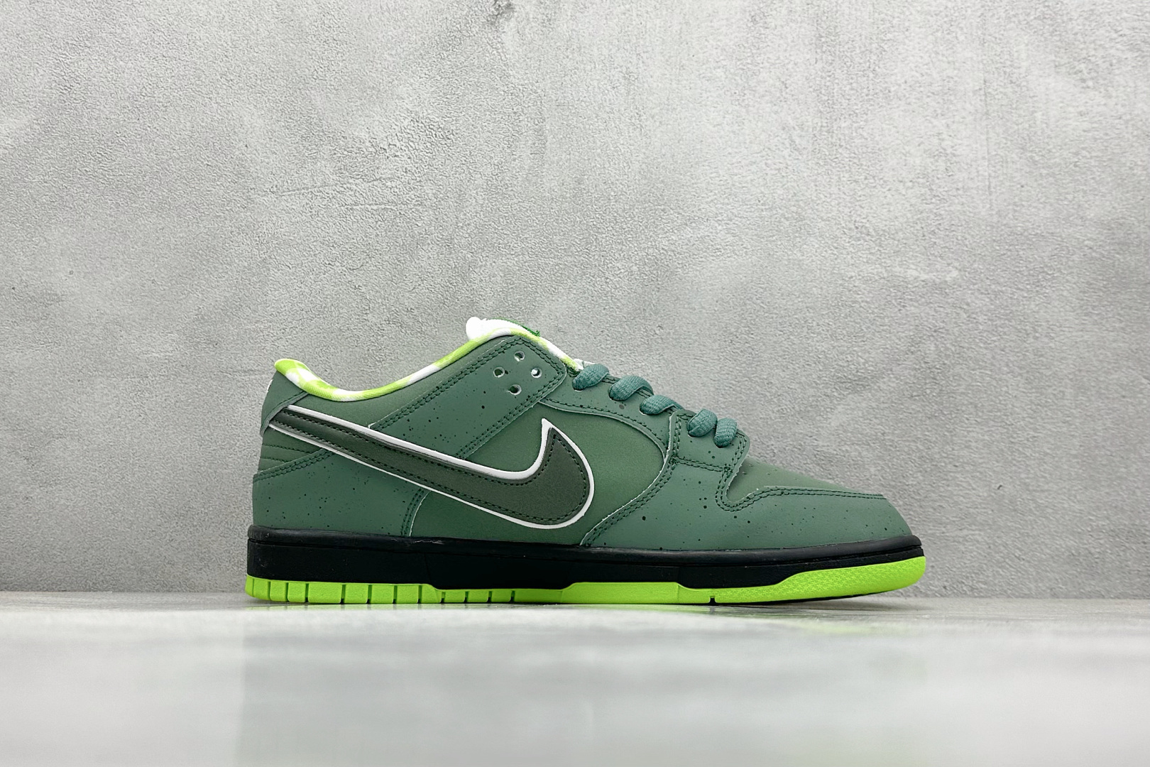 福利特价 
XL版 Nike SB Dunk Low ✖ Concepts Purple Lobster