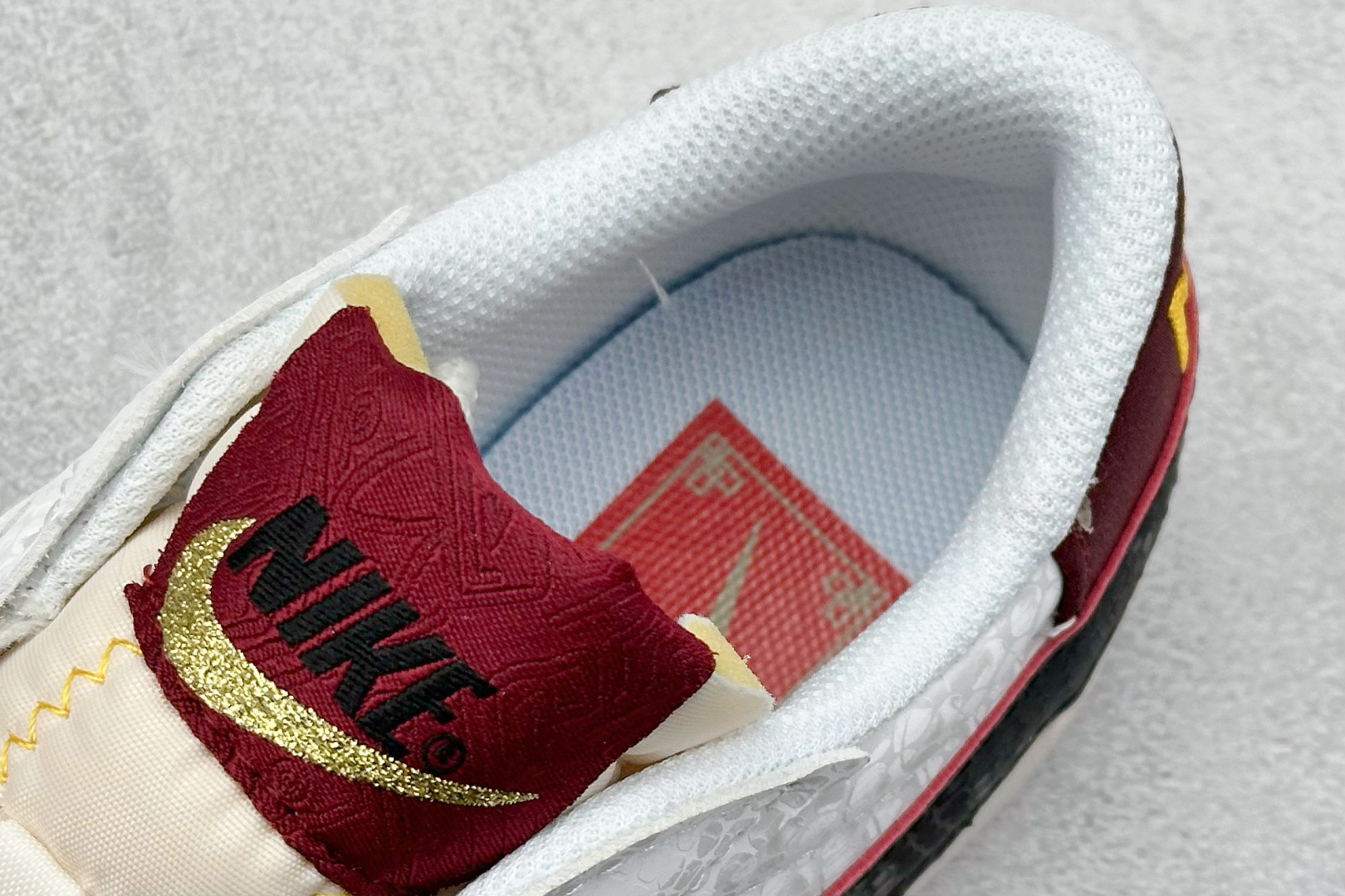  
NK Blazer Low'77 Jumbo  大钩
经典百搭低帮开拓者休闲运动板鞋
真硫化铝楦制作