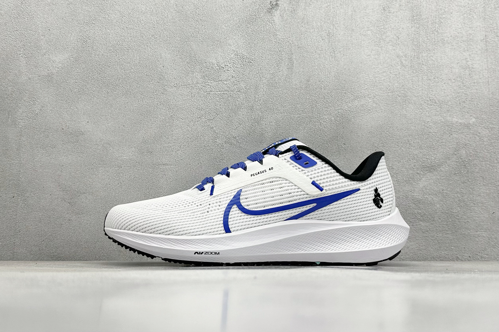 福利特价 
Nike Air Zoom Pegasus 40代 网面透气跑步鞋 兼顾迅疾外观和稳固脚感 
