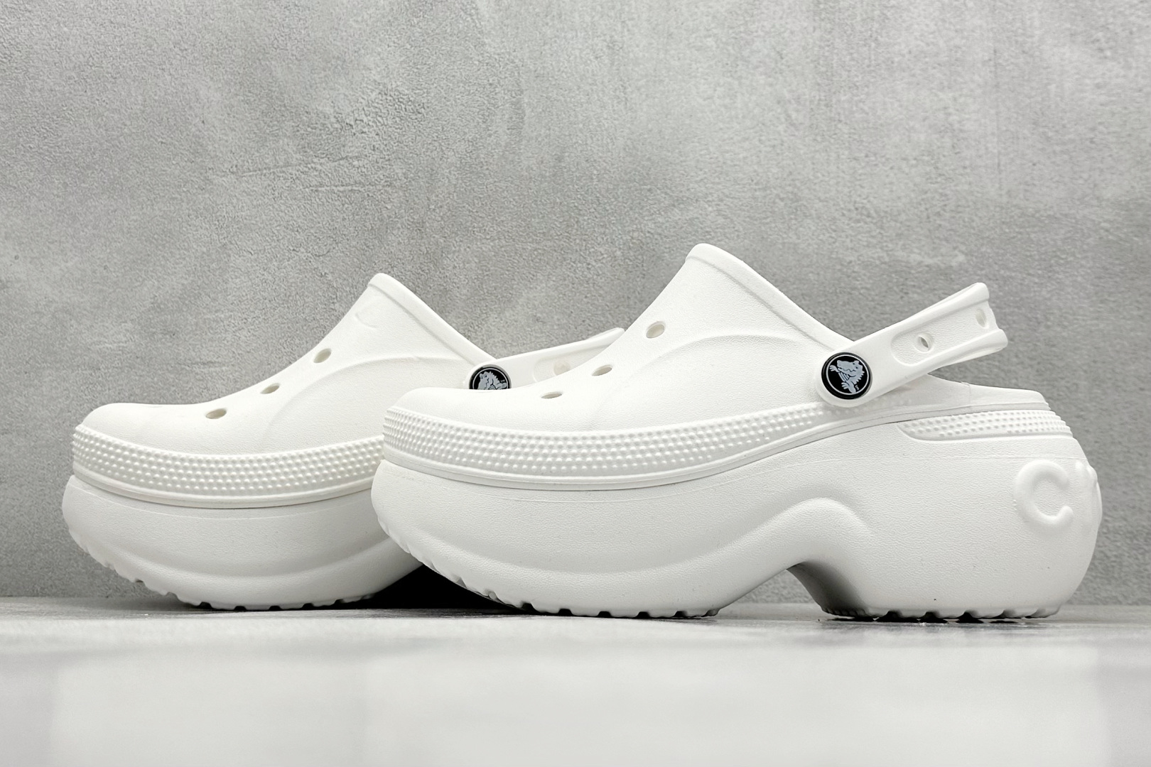  终端放店
K版  Crocs 卡洛驰 贝拉

Size：M4=36-37
           M5=