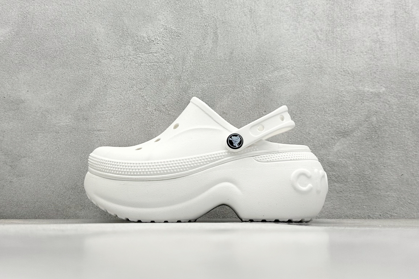  终端放店
K版  Crocs 卡洛驰 贝拉

Size：M4=36-37
           M5=