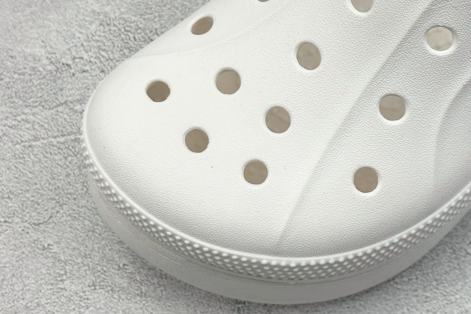  终端放店
K版  Crocs 卡洛驰 贝拉

Size：M4=36-37
           M5=