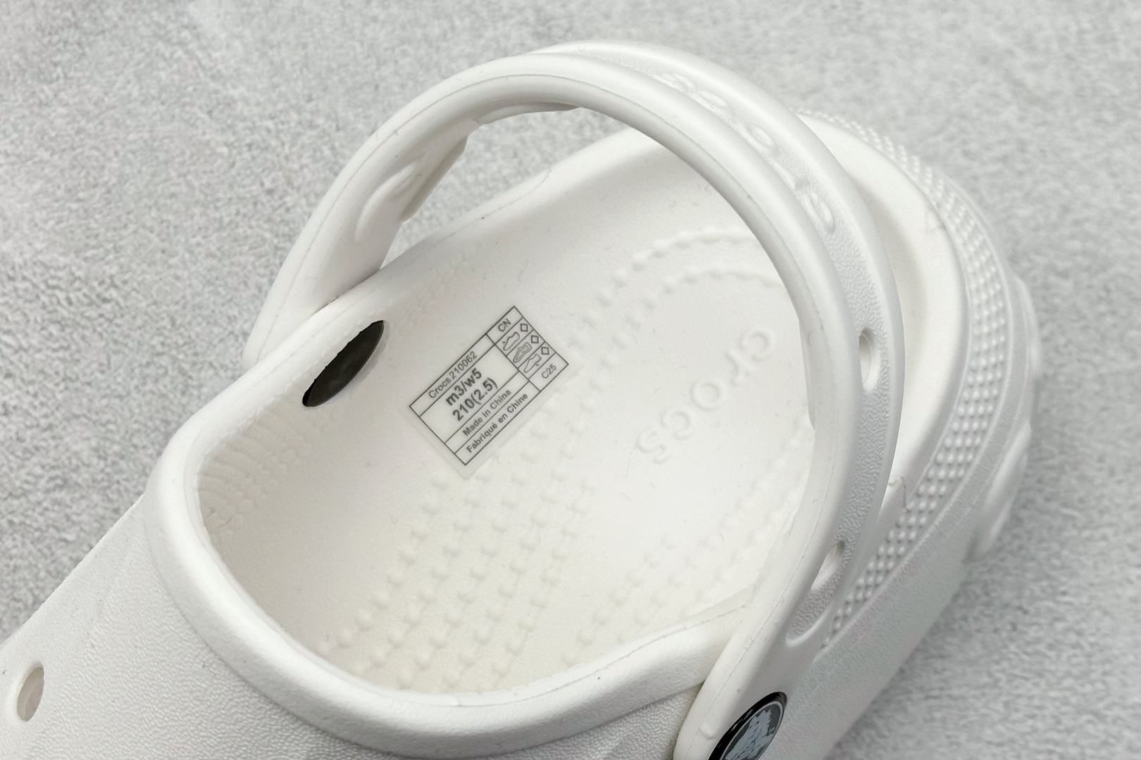  终端放店
K版  Crocs 卡洛驰 贝拉

Size：M4=36-37
           M5=