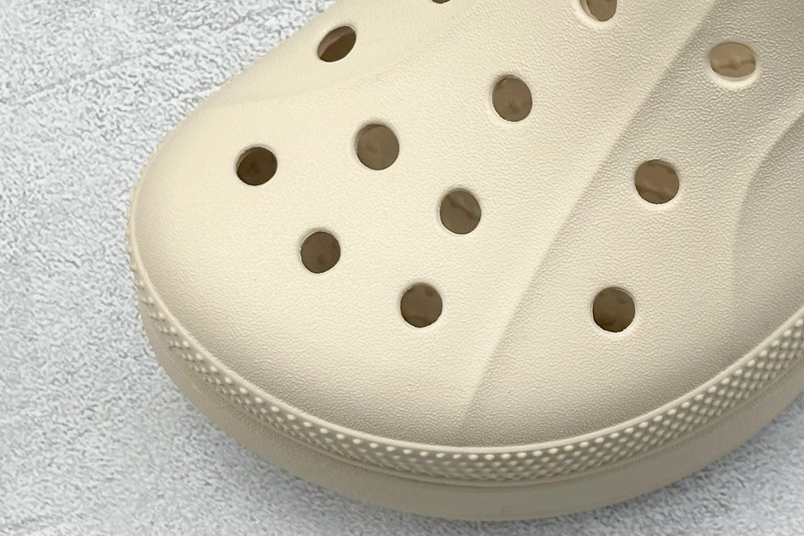  终端放店
K版  Crocs 卡洛驰 贝拉

Size：M4=36-37
           M5=
