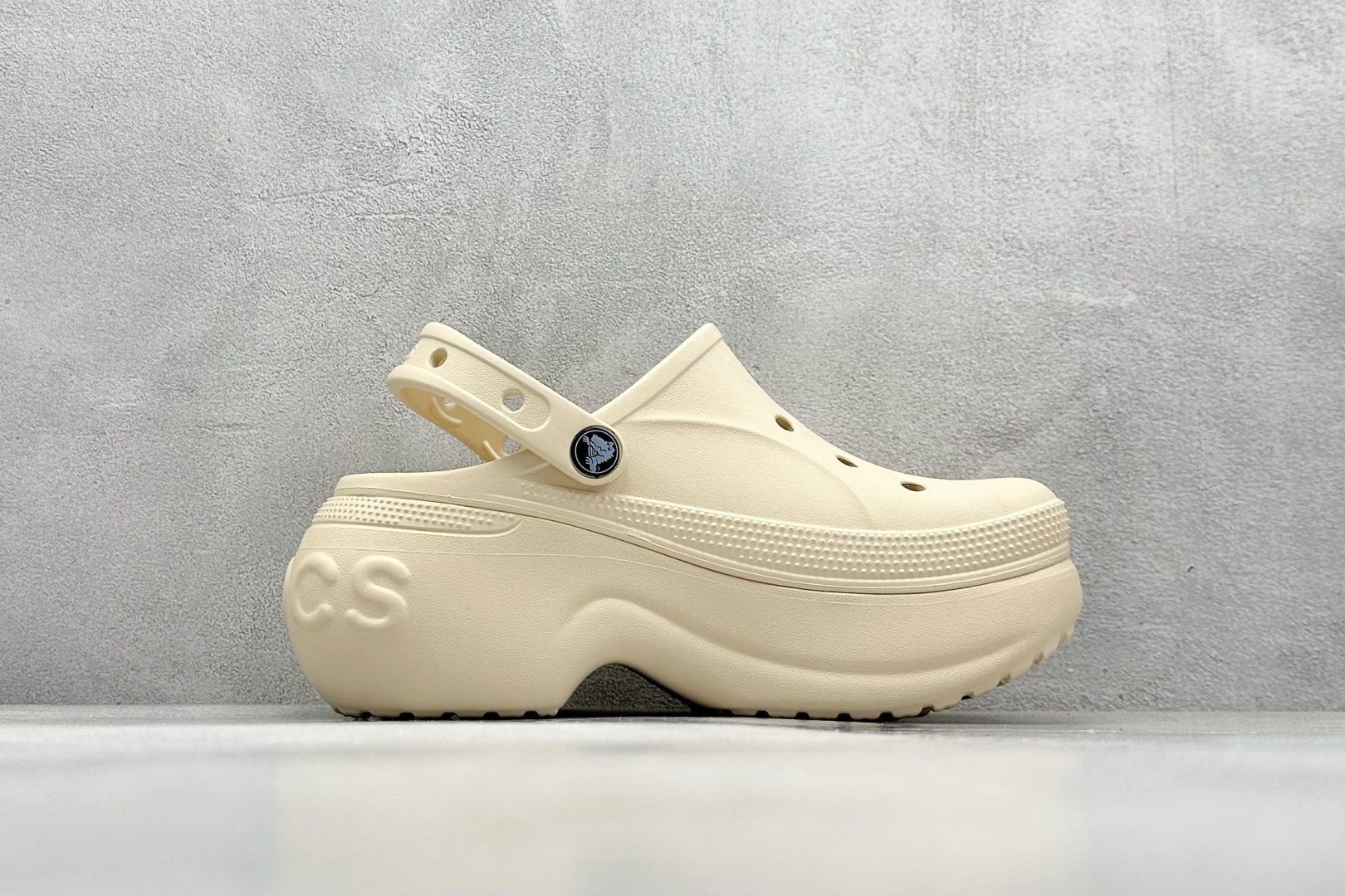  终端放店
K版  Crocs 卡洛驰 贝拉

Size：M4=36-37
           M5=