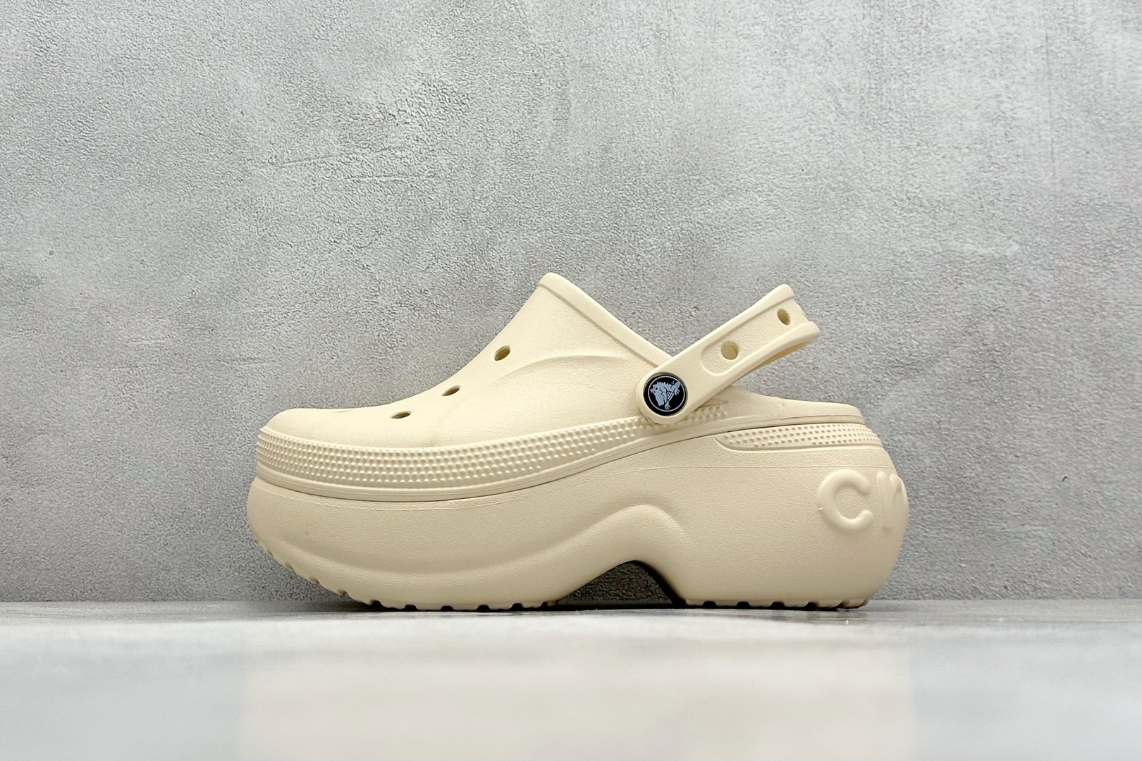  终端放店
K版  Crocs 卡洛驰 贝拉

Size：M4=36-37
           M5=