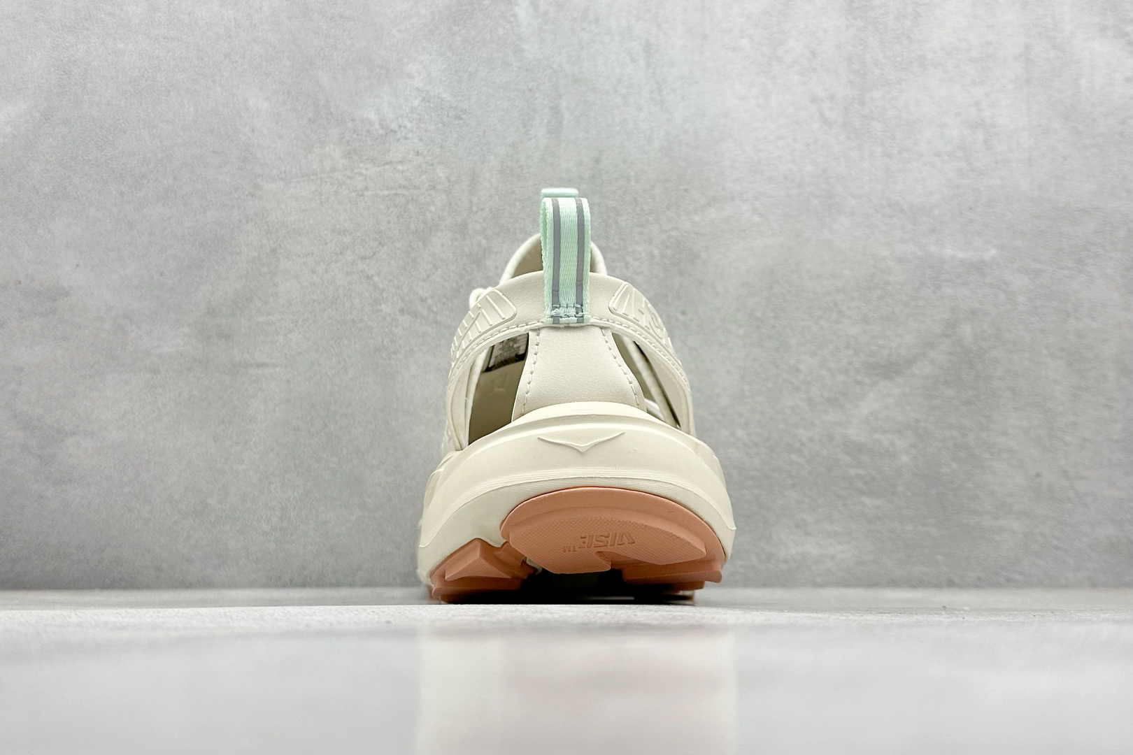 终端放店
TM版 Hoka One One Hopara 霍帕拉休闲户外涉水溯溪凉鞋
作为先锋品牌的
