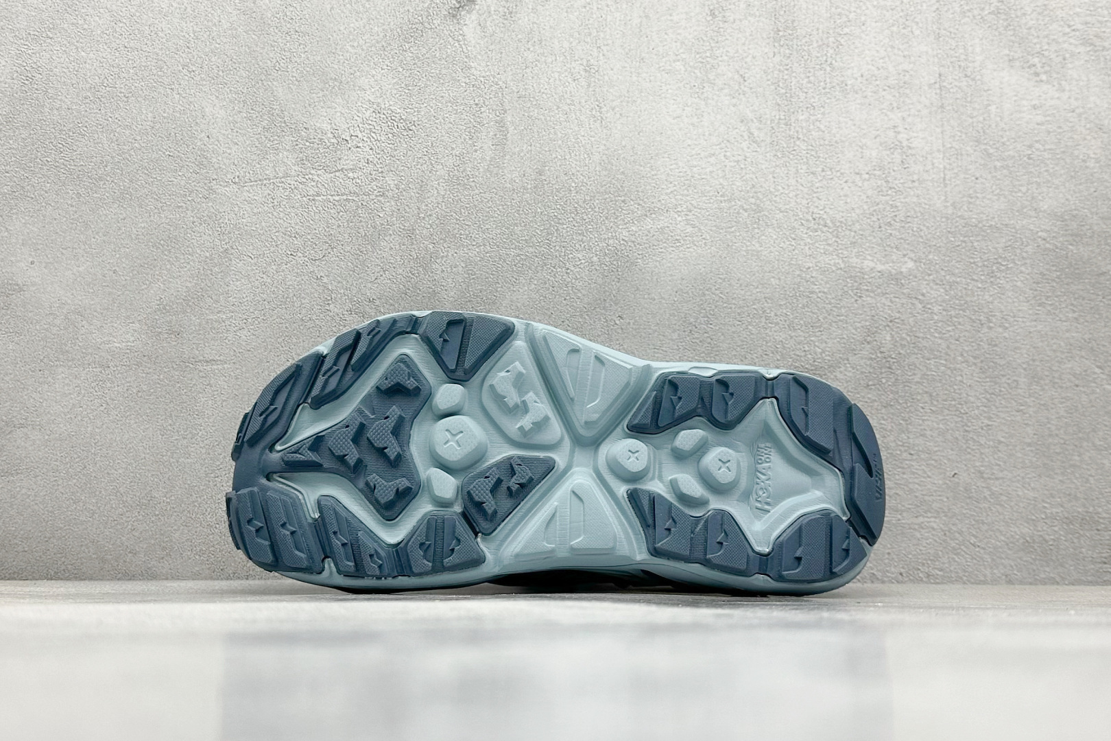 终端放店
TM版 Hoka One One Hopara 霍帕拉休闲户外涉水溯溪凉鞋
作为先锋品牌的