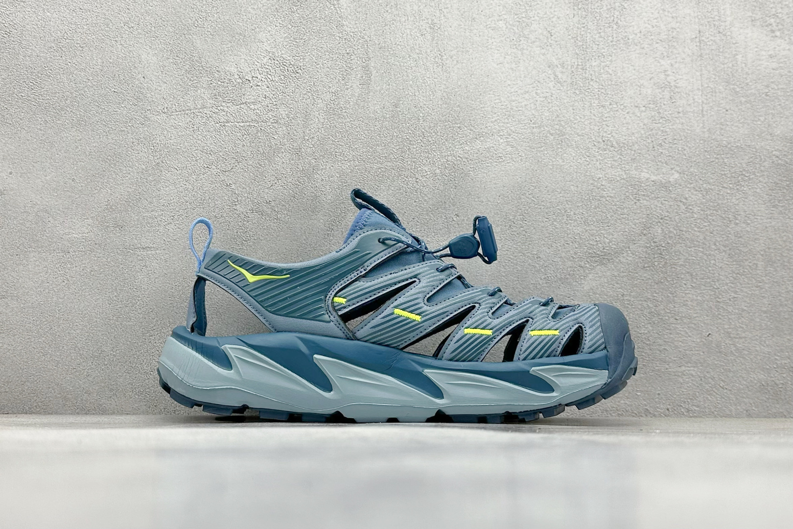 终端放店
TM版 Hoka One One Hopara 霍帕拉休闲户外涉水溯溪凉鞋
作为先锋品牌的
