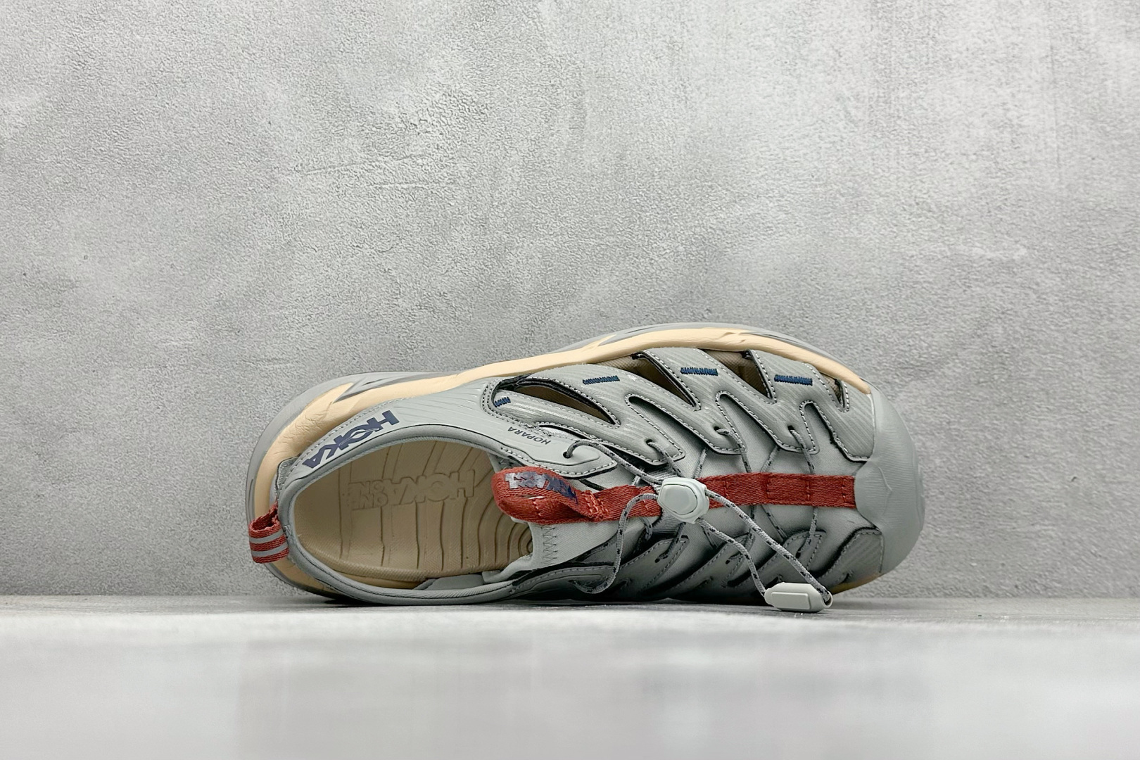 终端放店
TM版 Hoka One One Hopara 霍帕拉休闲户外涉水溯溪凉鞋
作为先锋品牌的