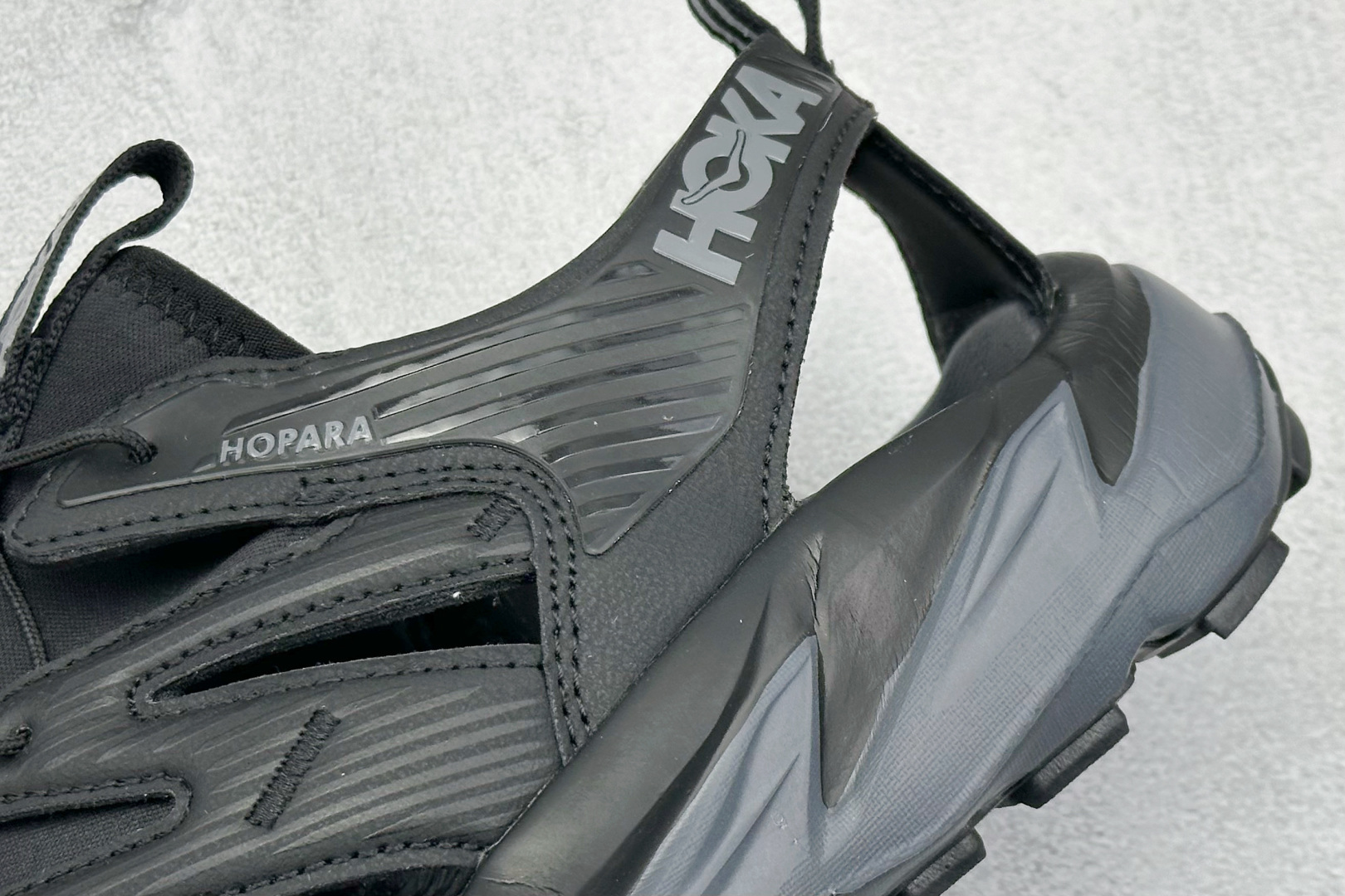 终端放店
TM版 Hoka One One Hopara 霍帕拉休闲户外涉水溯溪凉鞋
作为先锋品牌的