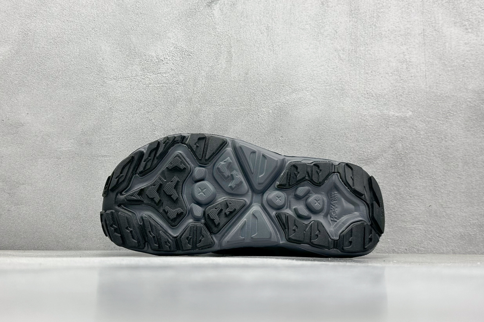 终端放店
TM版 Hoka One One Hopara 霍帕拉休闲户外涉水溯溪凉鞋
作为先锋品牌的
