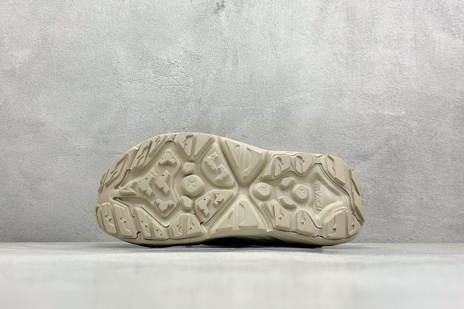 终端放店
TM版 Hoka One One Hopara 霍帕拉休闲户外涉水溯溪凉鞋
作为先锋品牌的