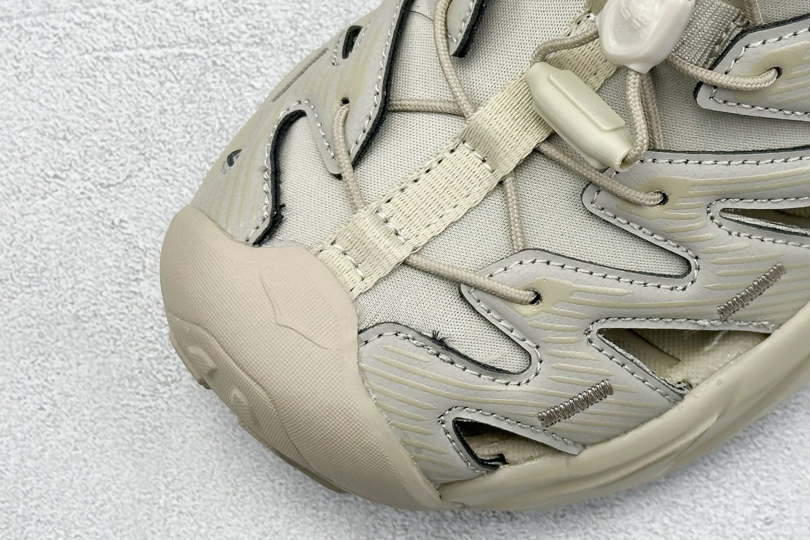 终端放店
TM版 Hoka One One Hopara 霍帕拉休闲户外涉水溯溪凉鞋
作为先锋品牌的