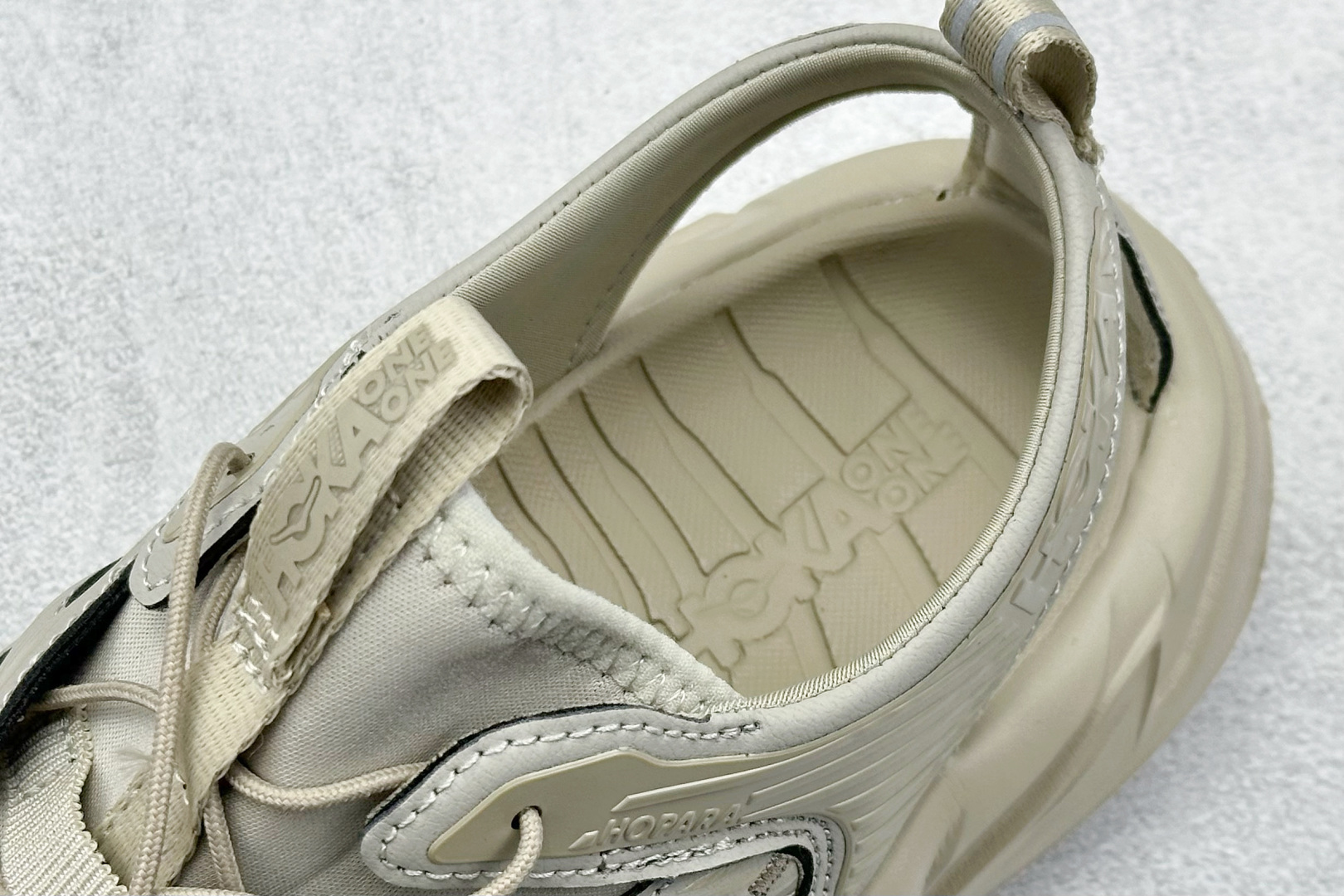 终端放店
TM版 Hoka One One Hopara 霍帕拉休闲户外涉水溯溪凉鞋
作为先锋品牌的