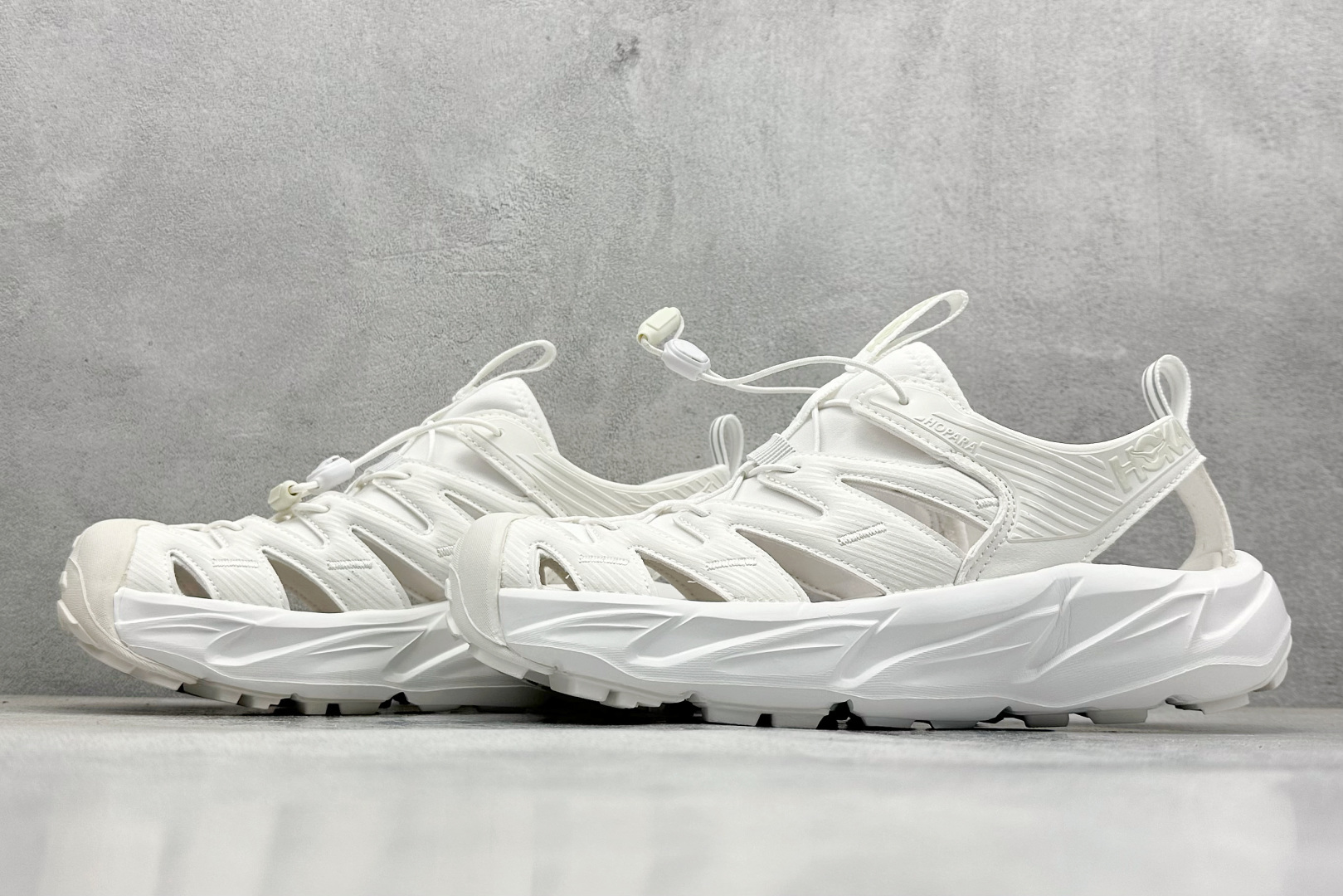 终端放店
TM版 Hoka One One Hopara 霍帕拉休闲户外涉水溯溪凉鞋
作为先锋品牌的