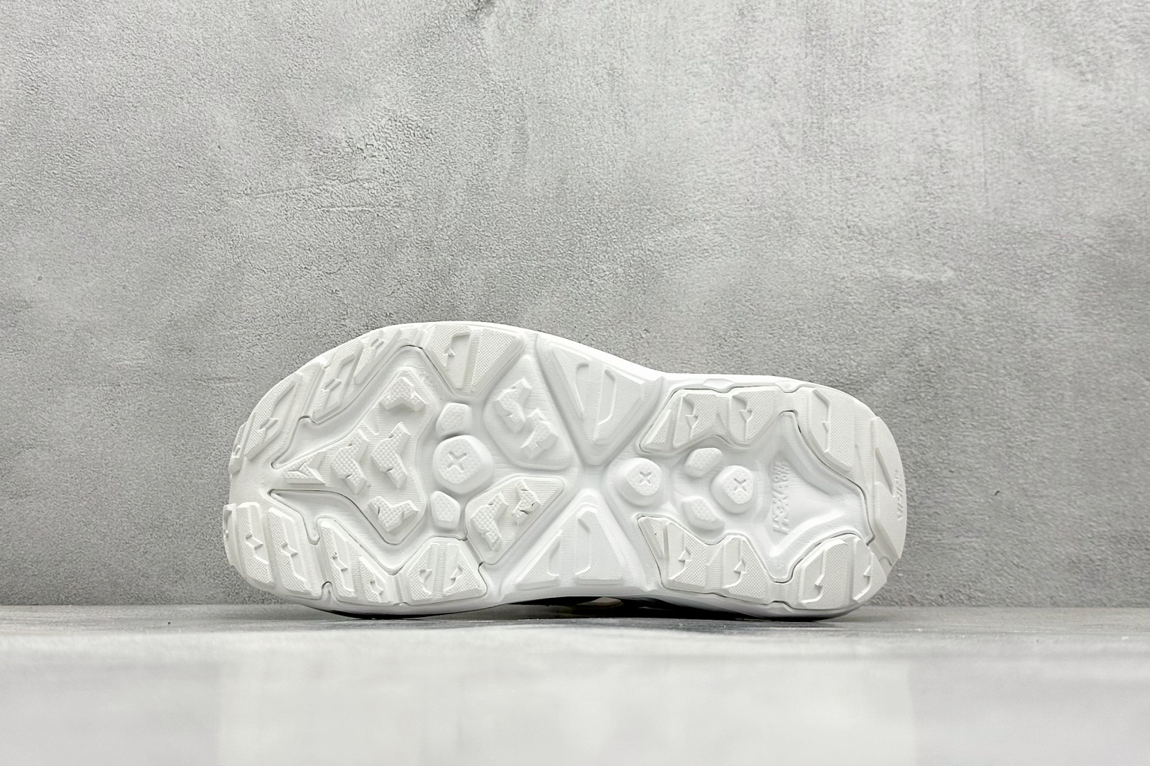 终端放店
TM版 Hoka One One Hopara 霍帕拉休闲户外涉水溯溪凉鞋
作为先锋品牌的