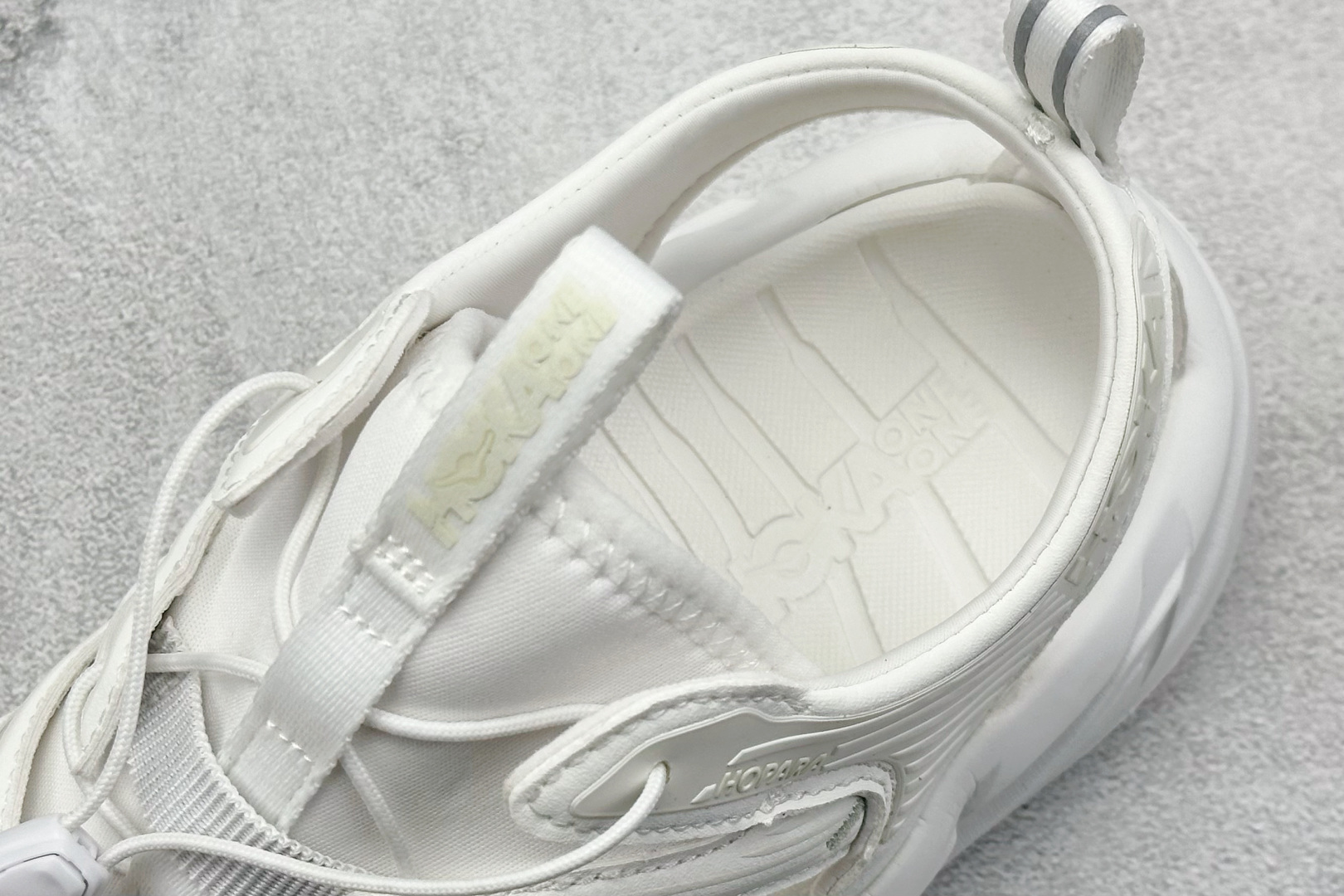 终端放店
TM版 Hoka One One Hopara 霍帕拉休闲户外涉水溯溪凉鞋
作为先锋品牌的