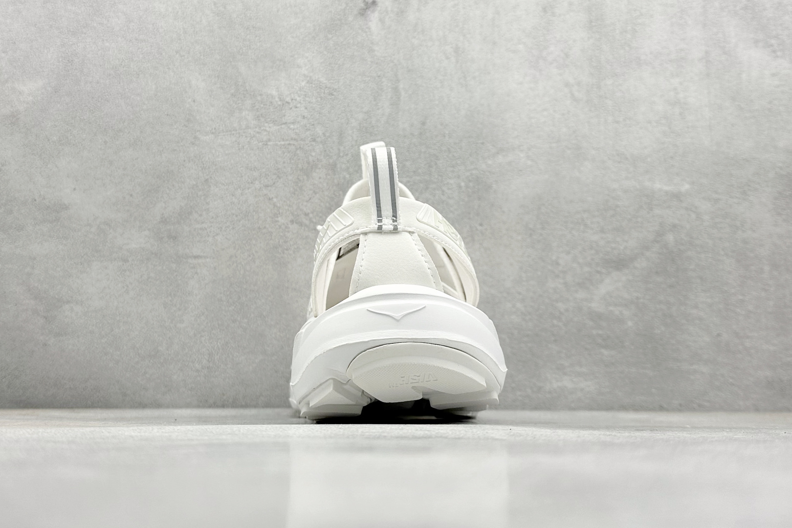 终端放店
TM版 Hoka One One Hopara 霍帕拉休闲户外涉水溯溪凉鞋
作为先锋品牌的