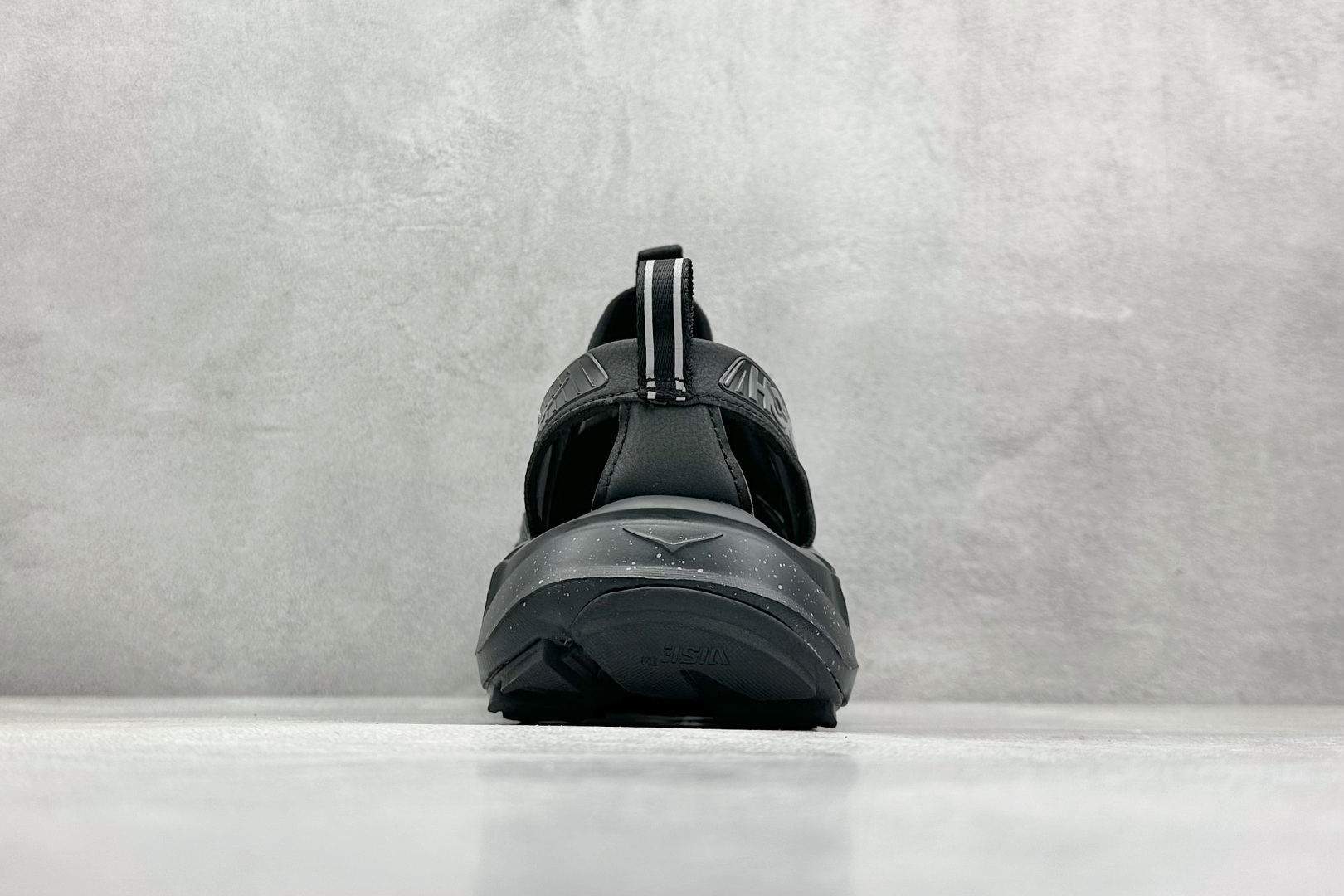 终端放店
TM版 Hoka One One Hopara 霍帕拉休闲户外涉水溯溪凉鞋
作为先锋品牌的