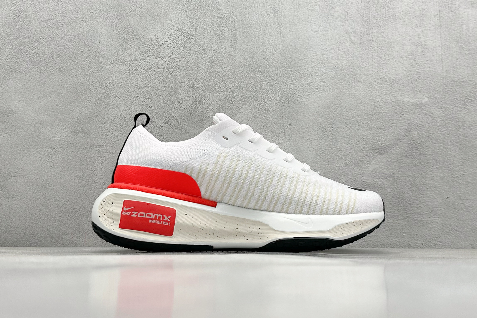 福利特价 终端放店
GS版 NK ZoomX Invincible Run Flyknit FK3 不可