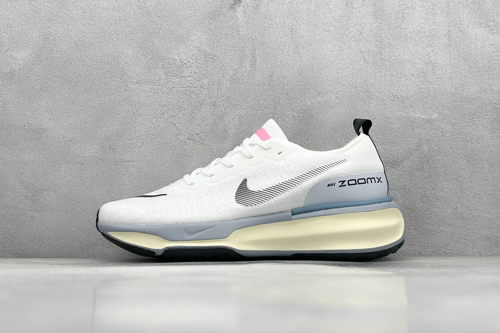 福利特价 终端放店
GS版 NK ZoomX Invincible Run Flyknit FK3 不可