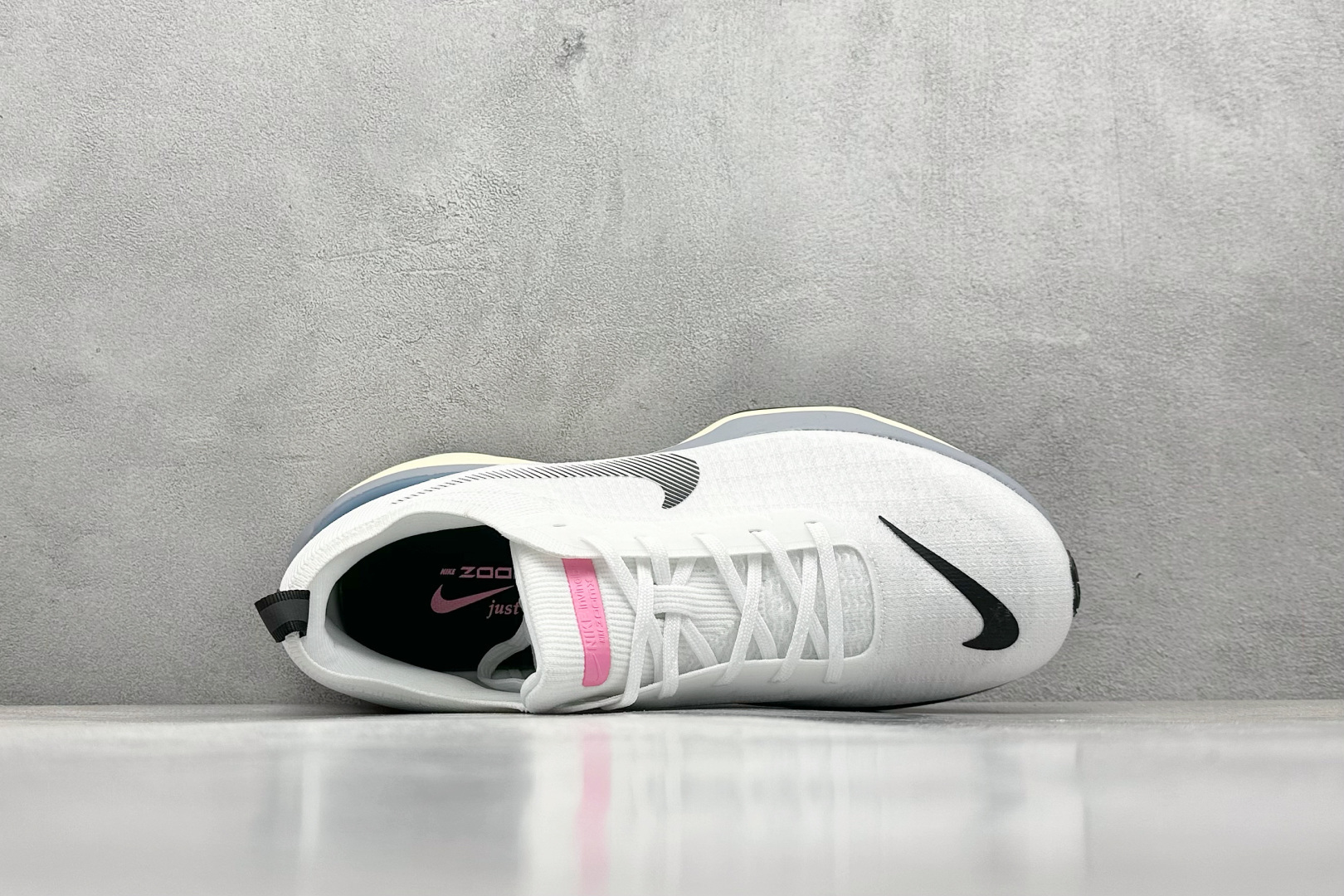 福利特价 终端放店
GS版 NK ZoomX Invincible Run Flyknit FK3 不可