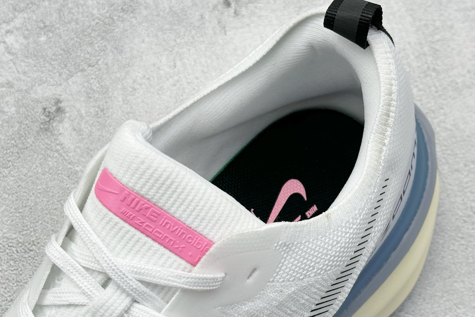 福利特价 终端放店
GS版 NK ZoomX Invincible Run Flyknit FK3 不可