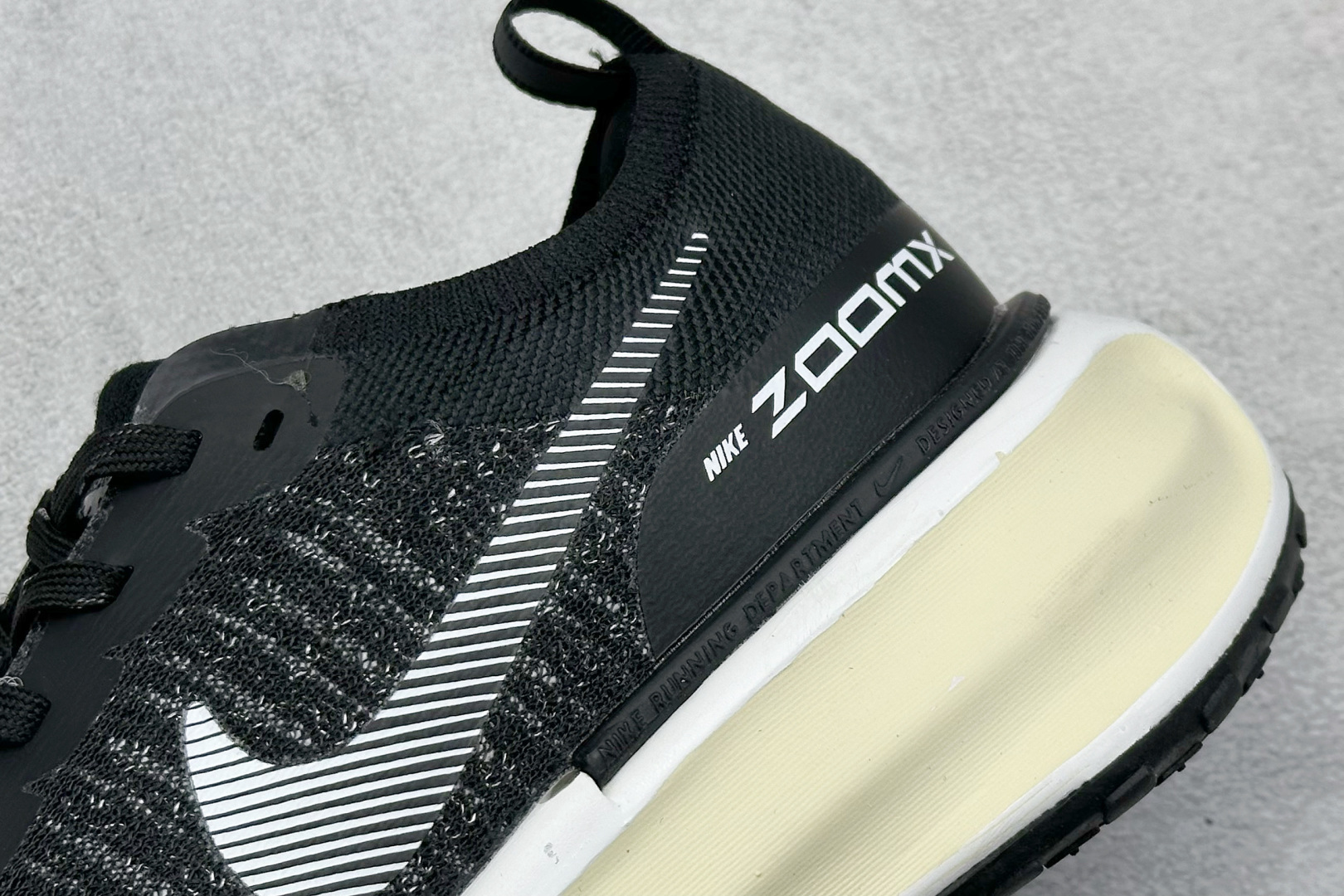 福利特价 终端放店
GS版 NK ZoomX Invincible Run Flyknit FK3 不可