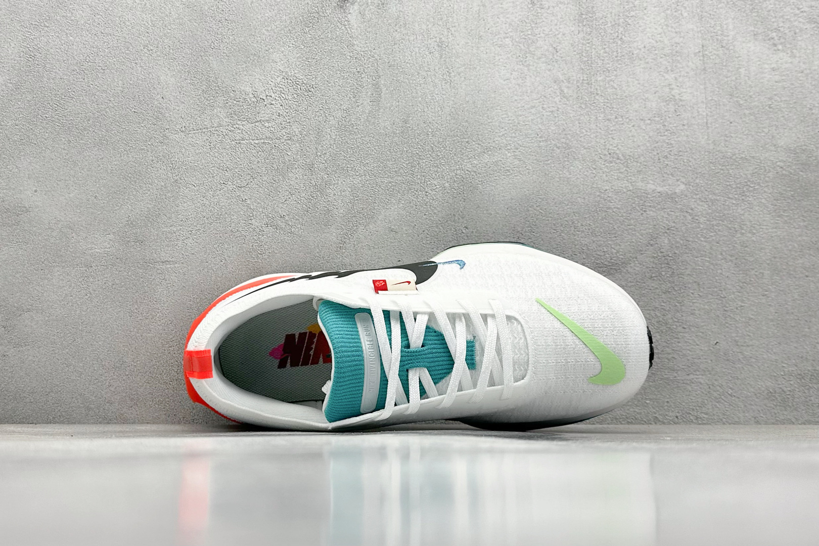 福利特价 终端放店
GS版 NK ZoomX Invincible Run Flyknit FK3 不可