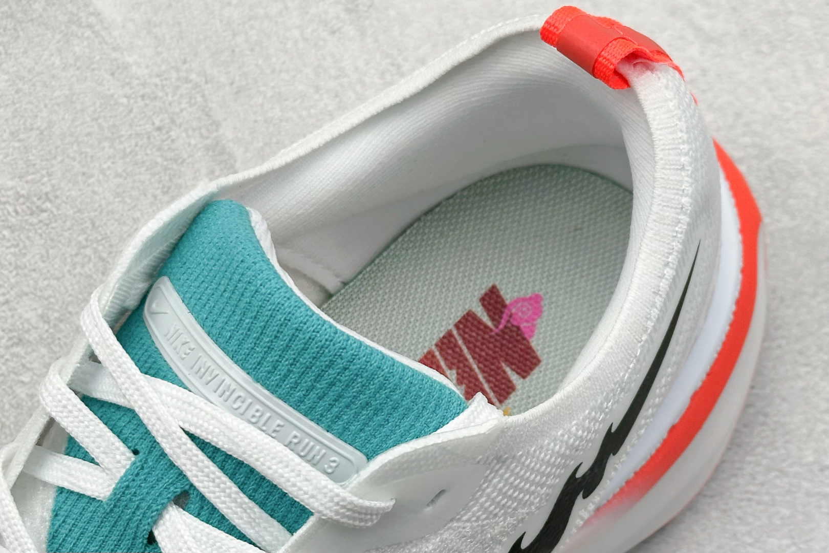 福利特价 终端放店
GS版 NK ZoomX Invincible Run Flyknit FK3 不可