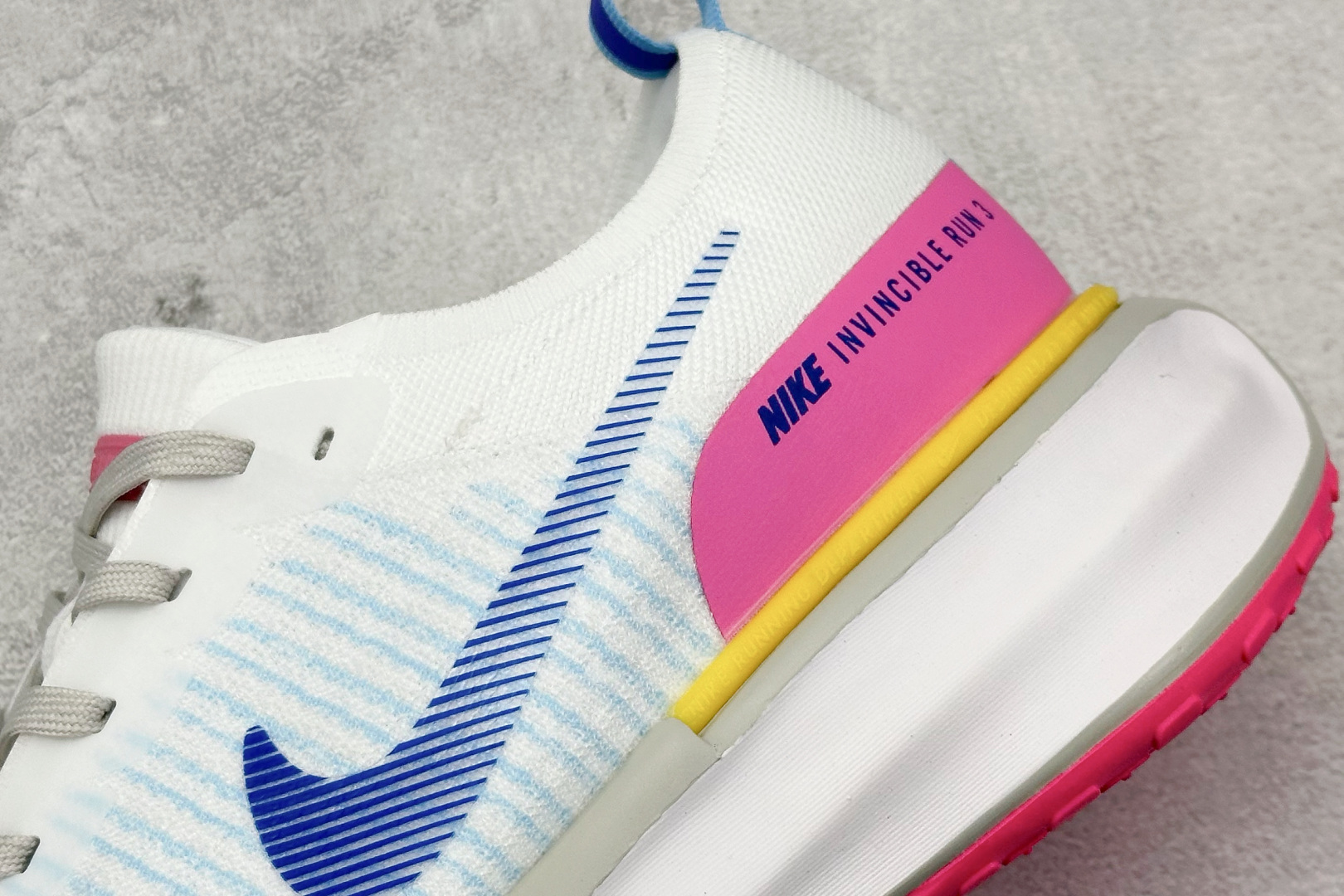 福利特价 终端放店
GS版 NK ZoomX Invincible Run Flyknit FK3 不可