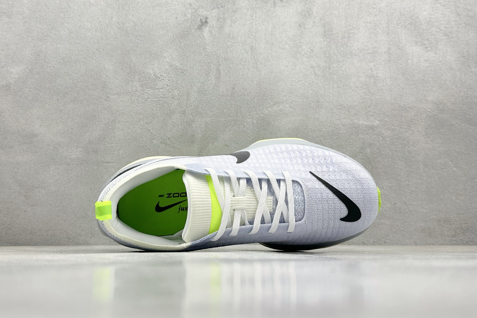 福利特价 终端放店
GS版 NK ZoomX Invincible Run Flyknit FK3 不可