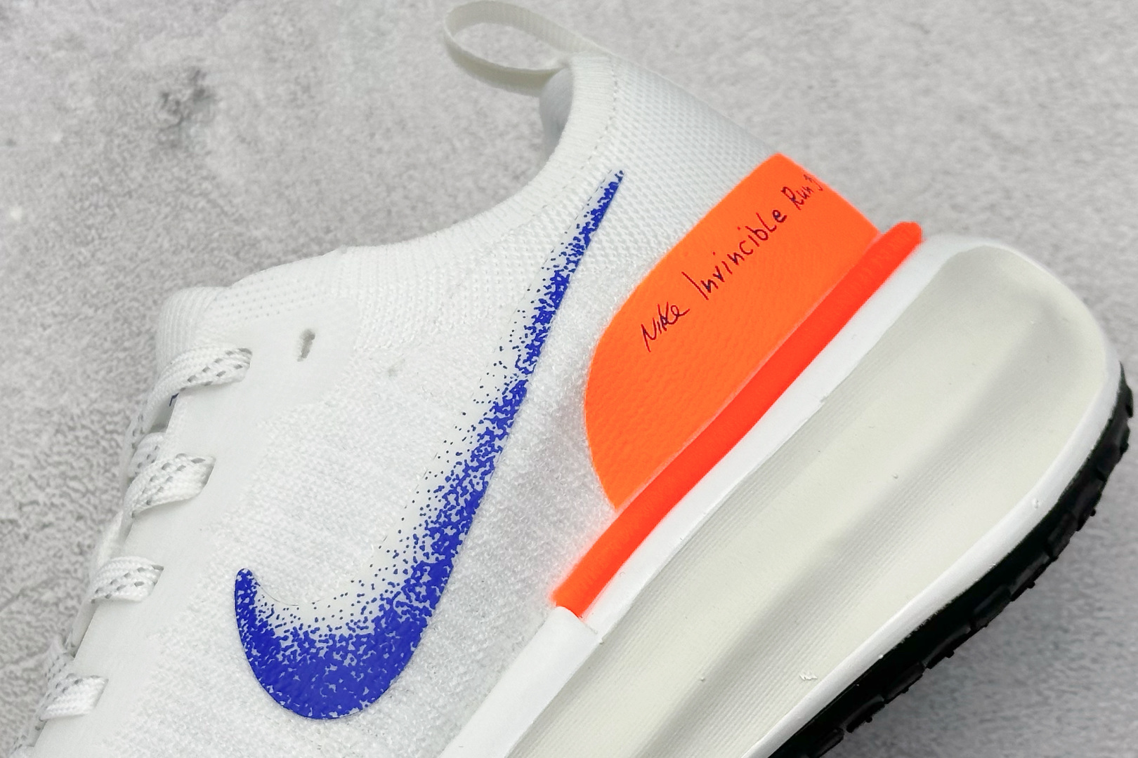 福利特价 终端放店
GS版 NK ZoomX Invincible Run Flyknit FK3 不可