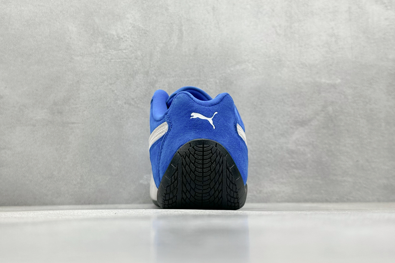  
TG版 Puma Speedcet OG 
彪马低帮复古运动休闲赛车跑鞋 
以趣味十足又前卫复古的设
