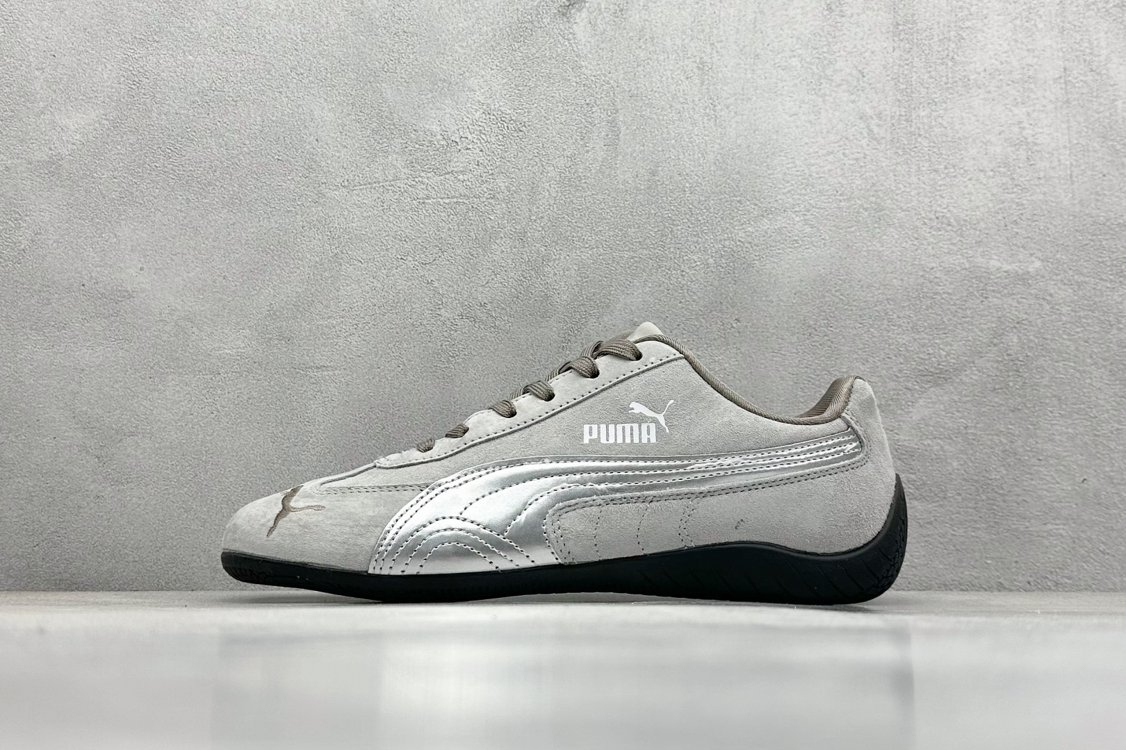  
TG版 Puma Speedcet OG 
彪马低帮复古运动休闲赛车跑鞋 
以趣味十足又前卫复古的设