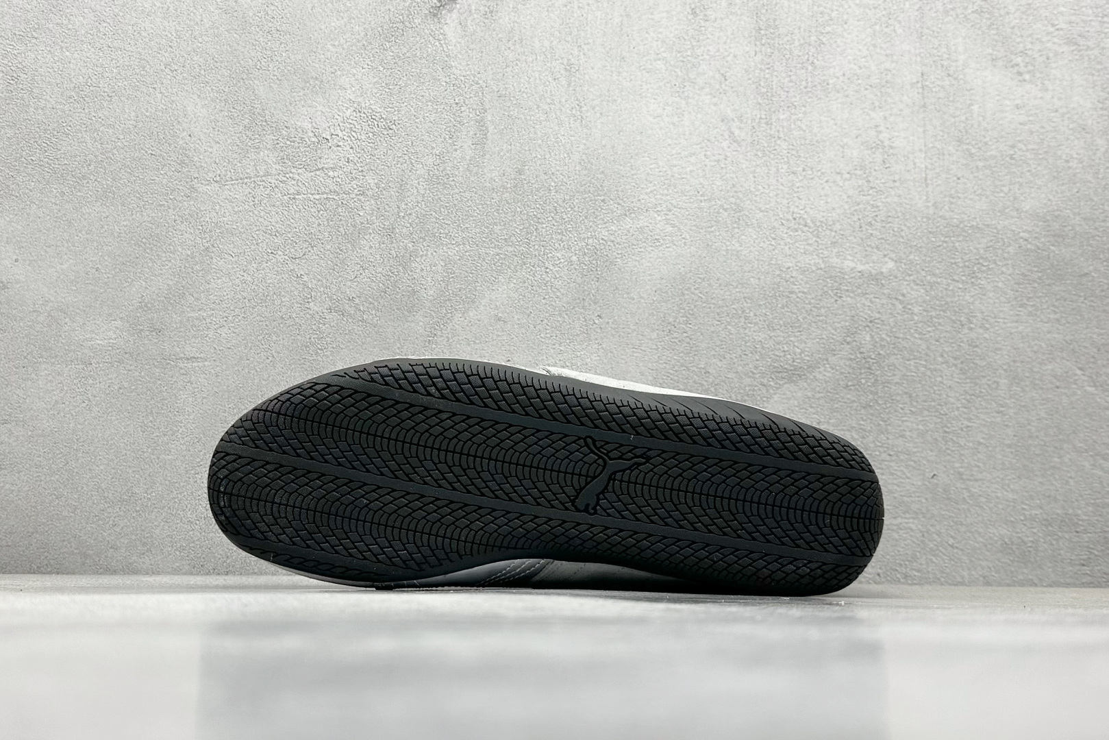  
TG版 Puma Speedcet OG 
彪马低帮复古运动休闲赛车跑鞋 
以趣味十足又前卫复古的设