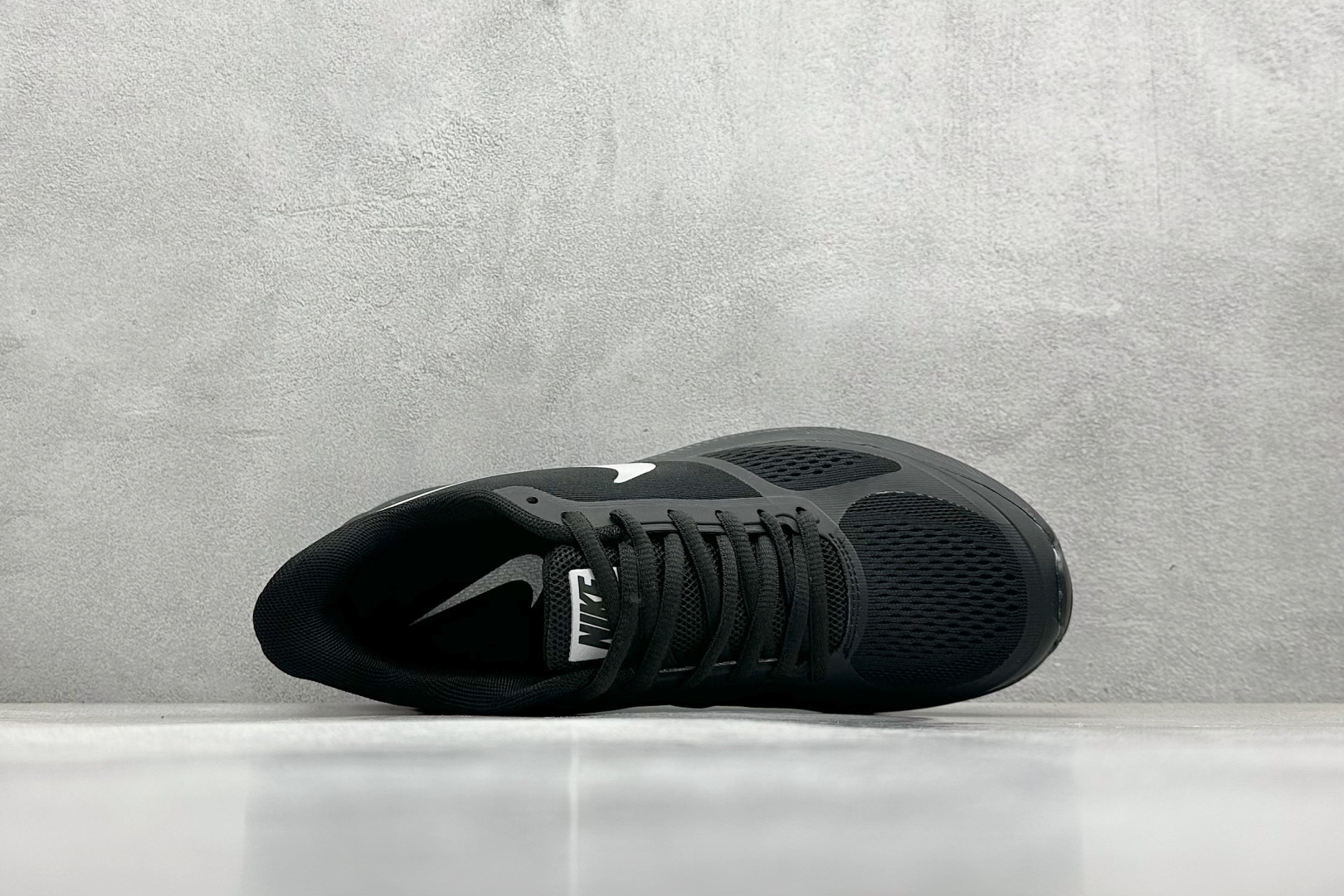  
NK Air Zoom Winflo 7X 登月网面透气专业跑步鞋 原档案数据编织面 原盒原配 QC