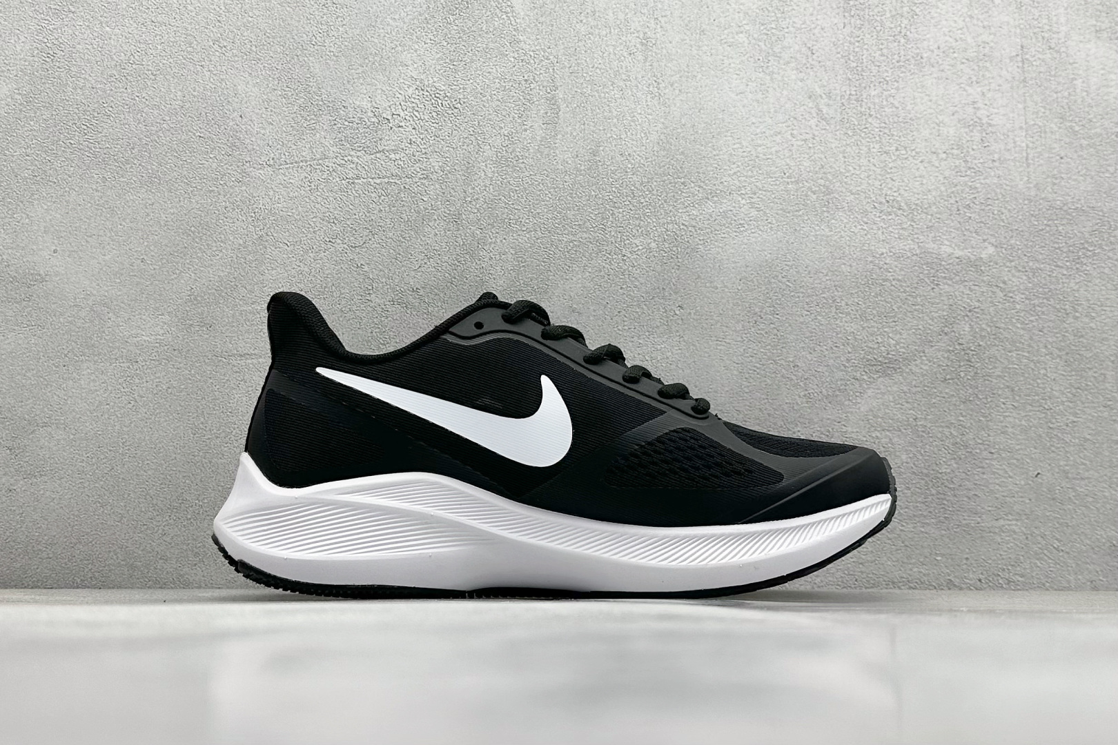 
NK Air Zoom Winflo 7X 登月网面透气专业跑步鞋 原档案数据编织面 原盒原配 QC