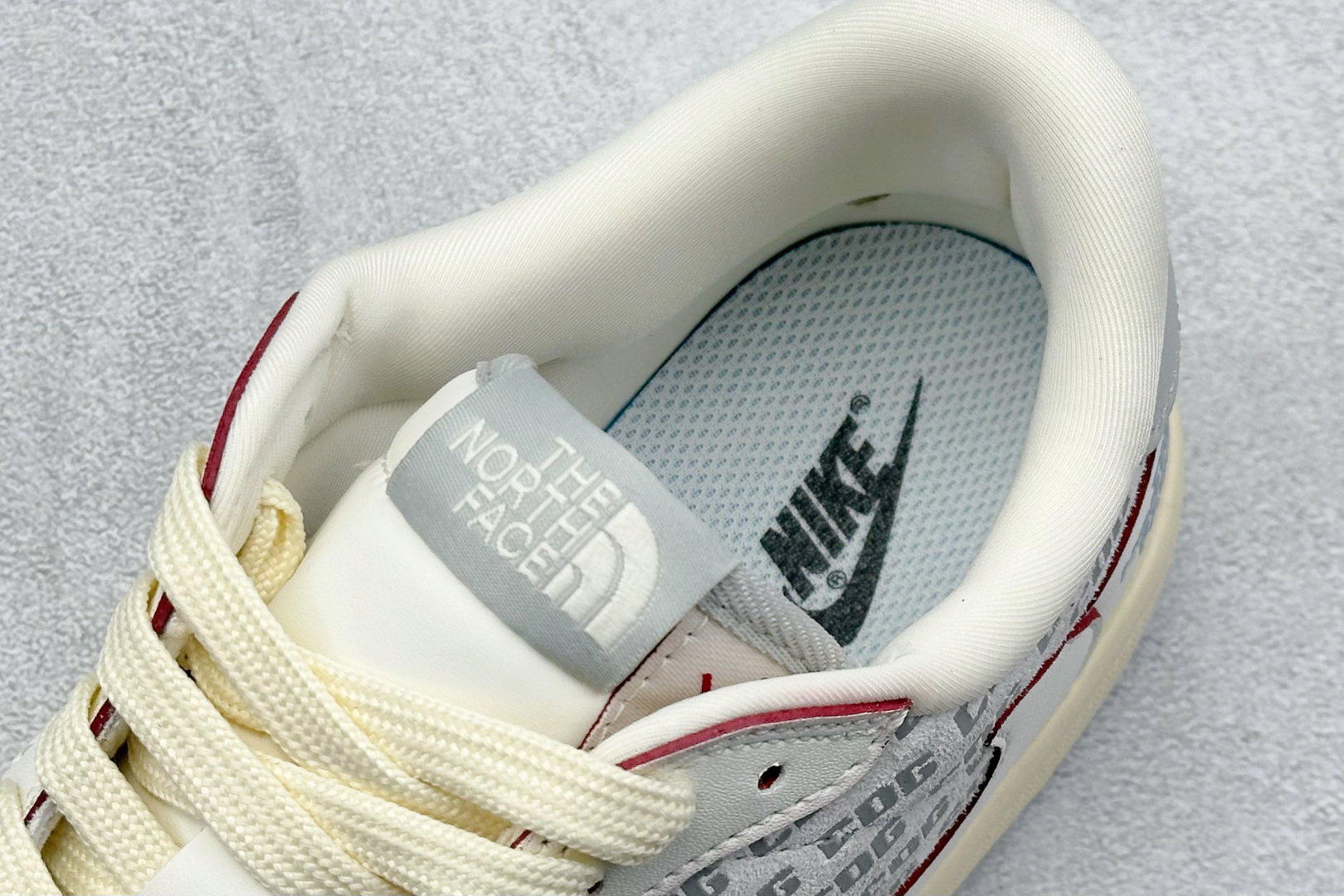 终端放店
XC版 Fragment x Travis Scott x 北面
Air Jordan 1