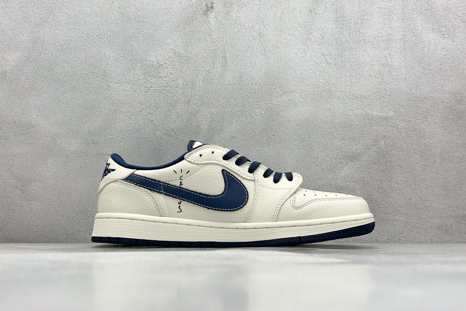  终端放店
XC版 Travis Scott x Fragment Design x Air Jorda