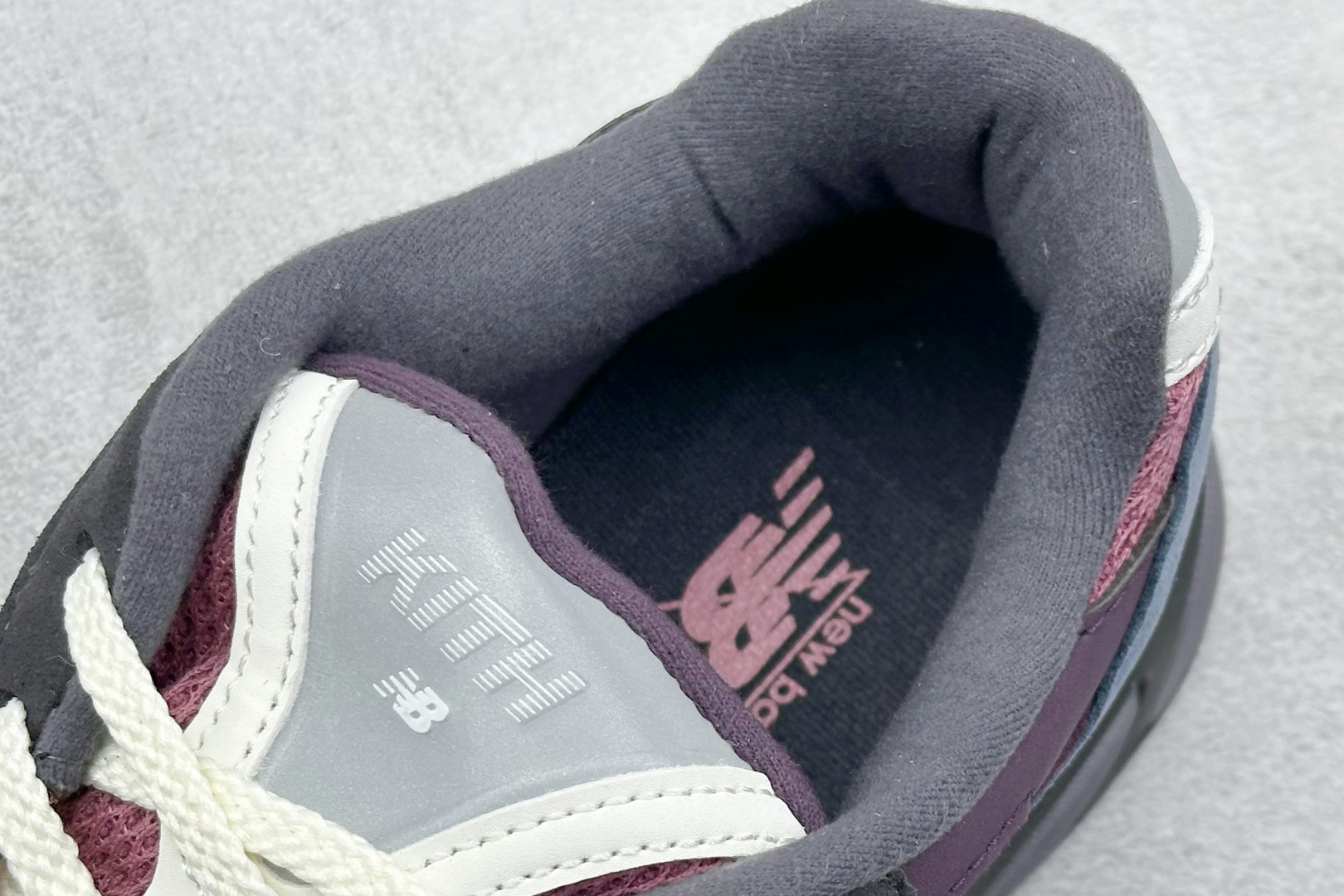  
NB New Balance 2010系列 新百伦经典复古休闲运动板鞋
以ENCAP中底配以升级版 