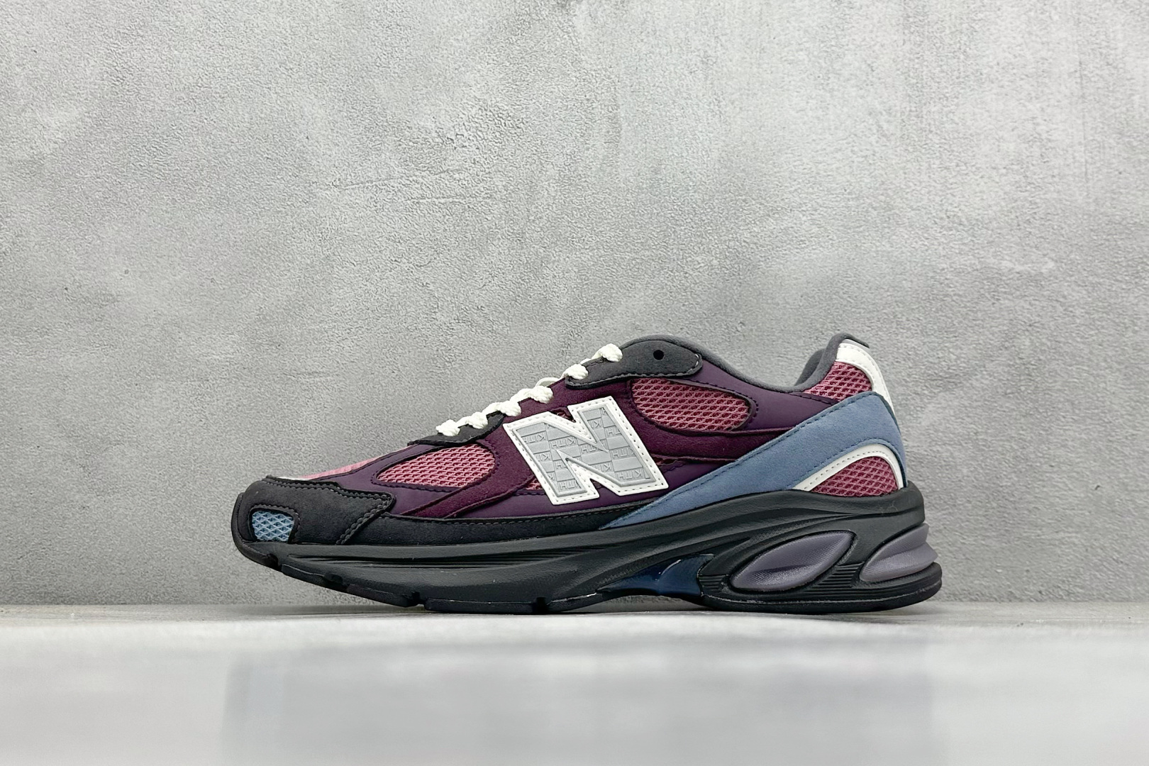  
NB New Balance 2010系列 新百伦经典复古休闲运动板鞋
以ENCAP中底配以升级版 